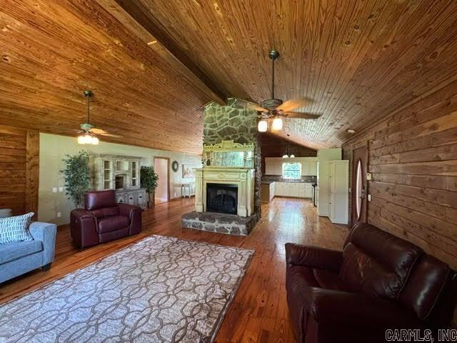 24 Barrett Lane Property Photo 6