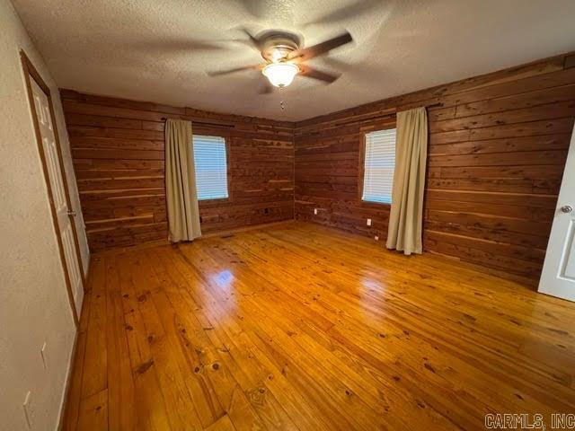 24 Barrett Lane Property Photo 16