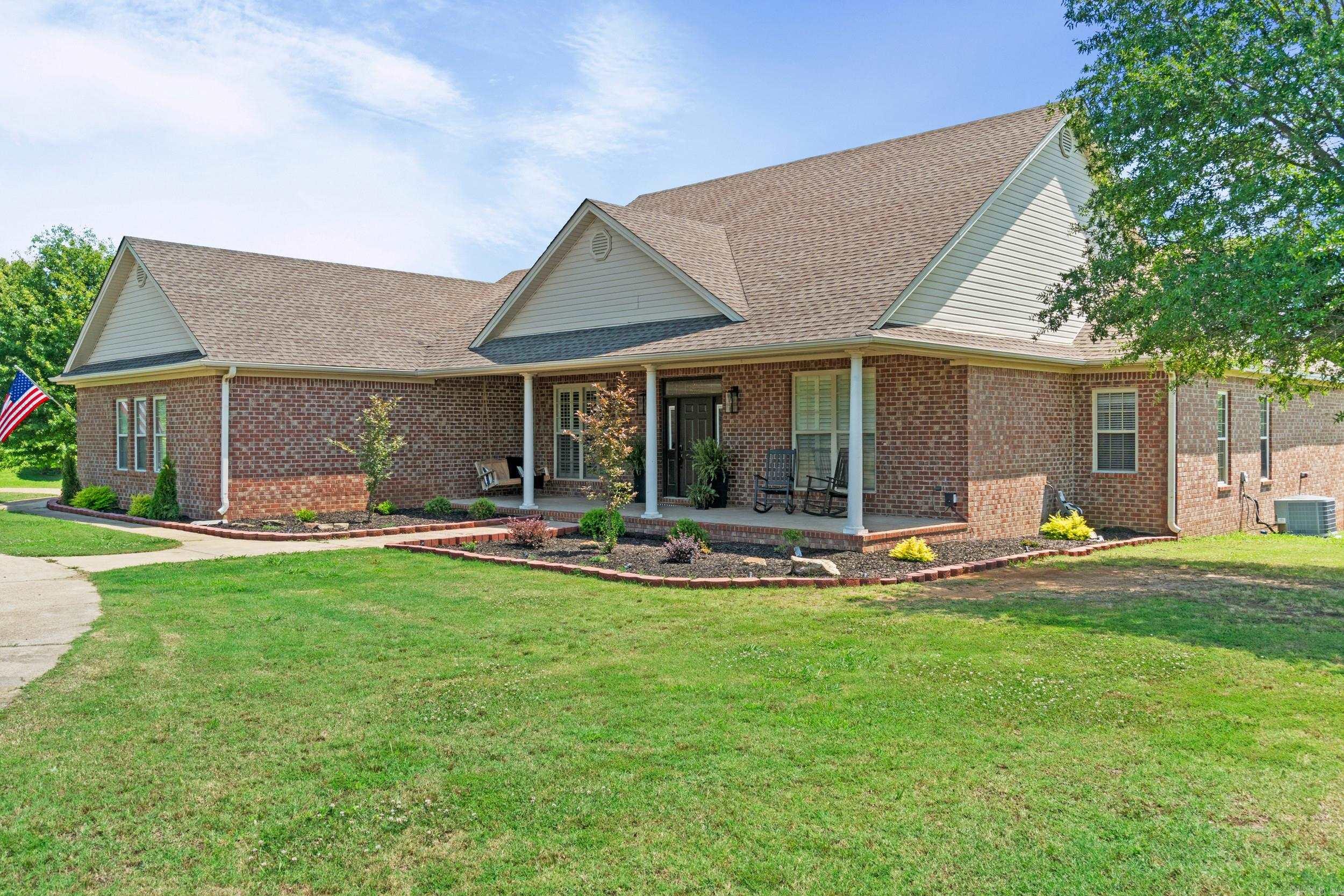 20 County Road 743 Property Photo 4