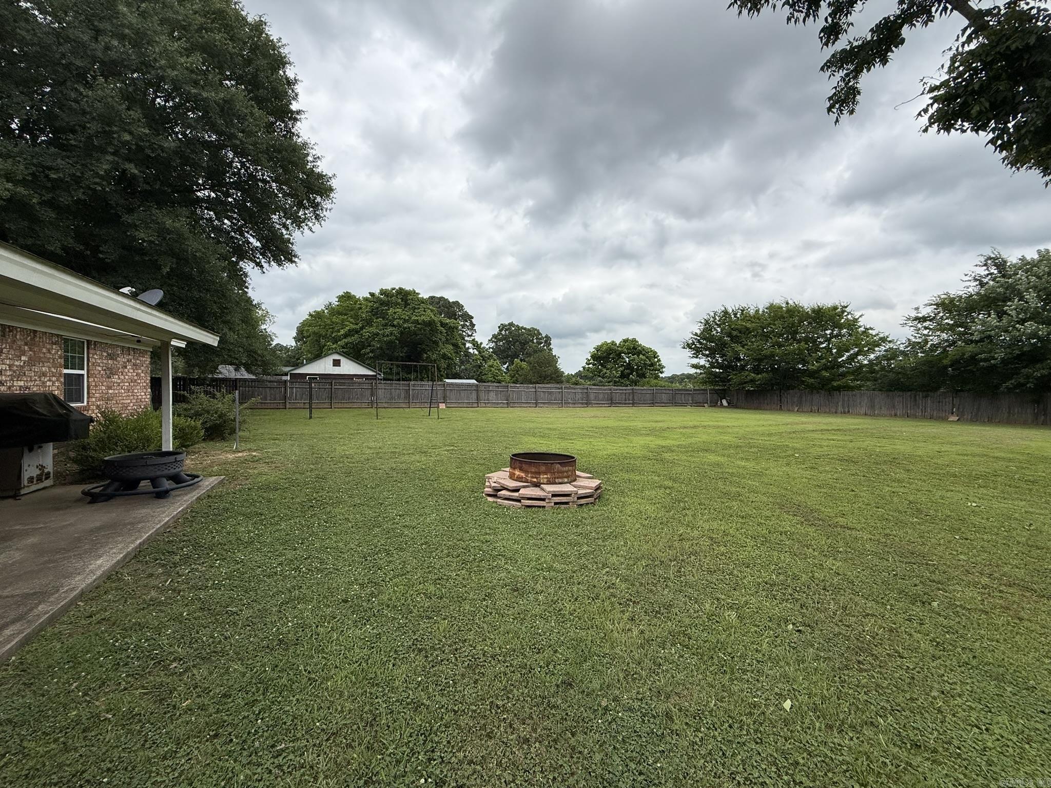 519 N Kelley Avenue Property Photo 6