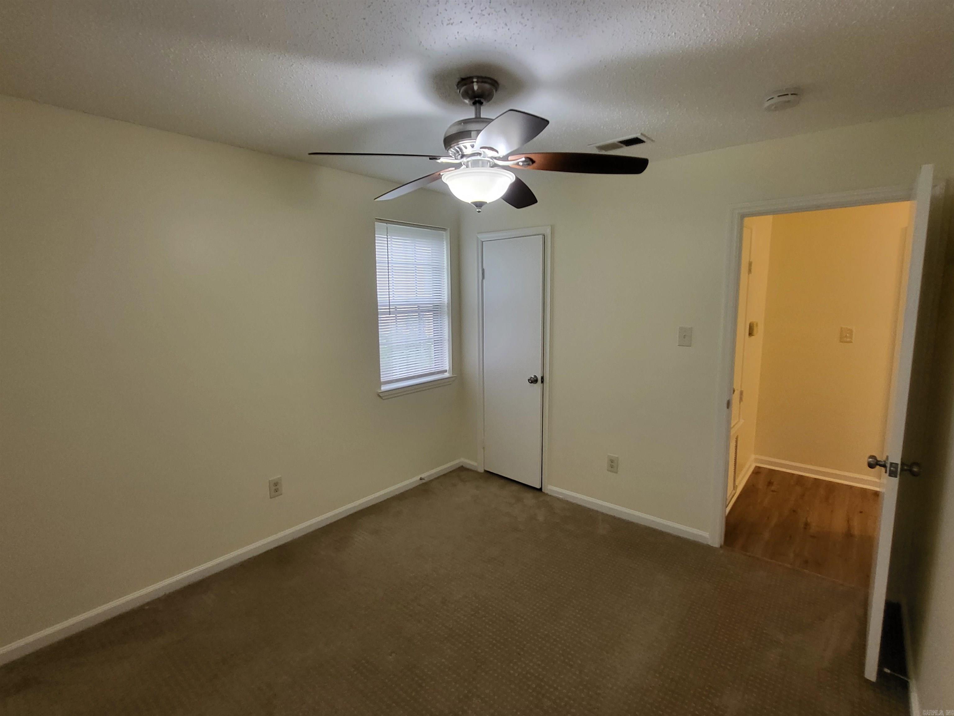 9105 Peach Tree Lane Property Photo 8