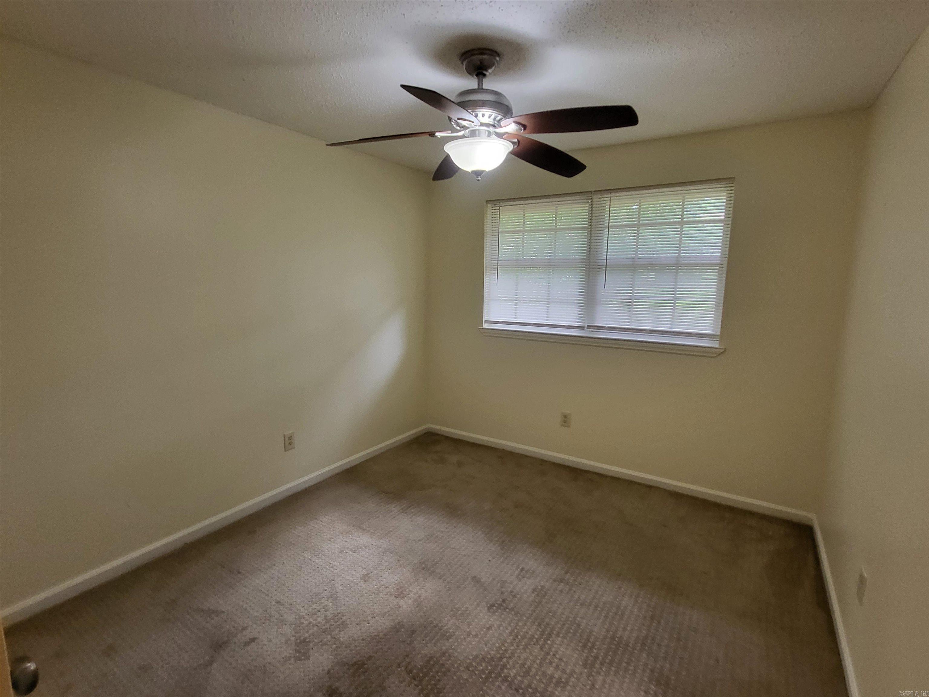 9105 Peach Tree Lane Property Photo 9