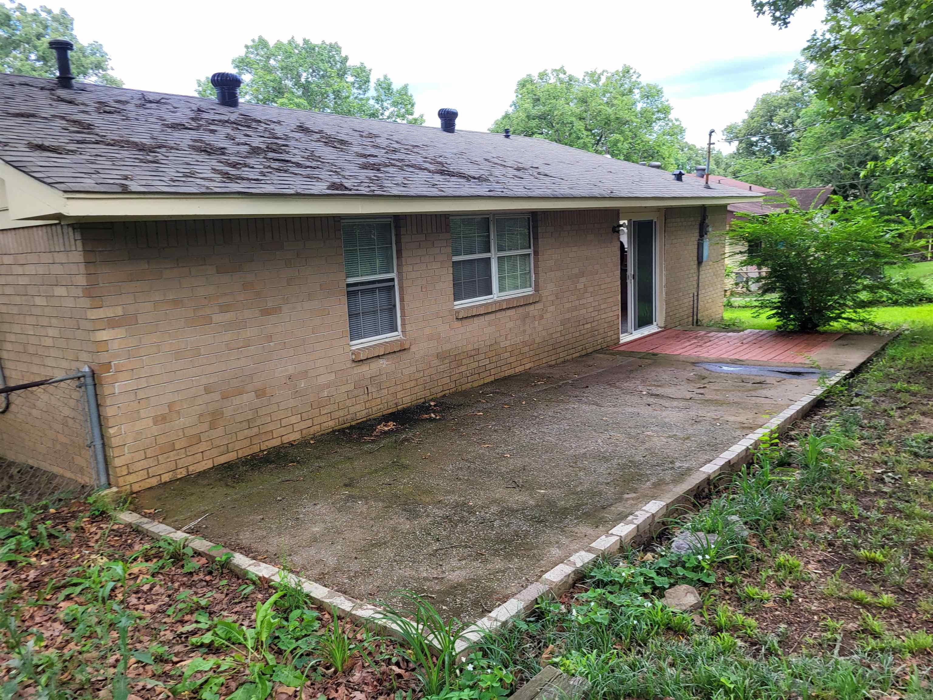 9105 Peach Tree Lane Property Photo 12