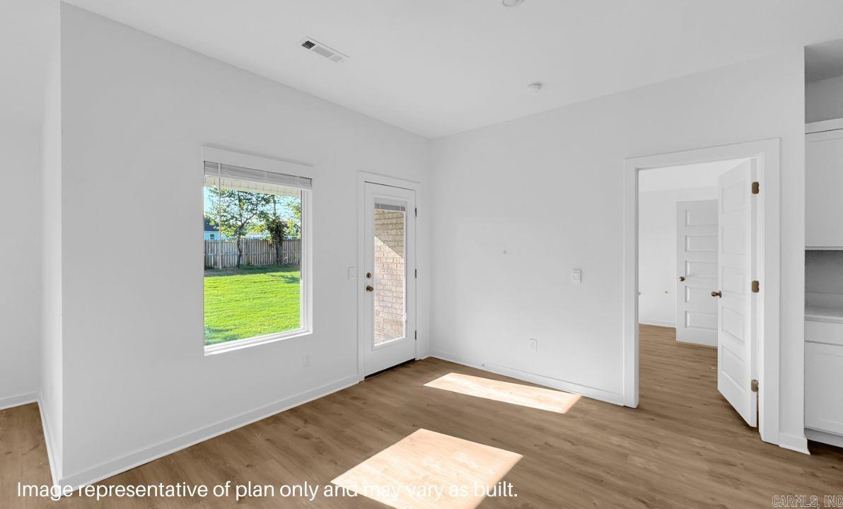 508 S Cherry Street Property Photo 4