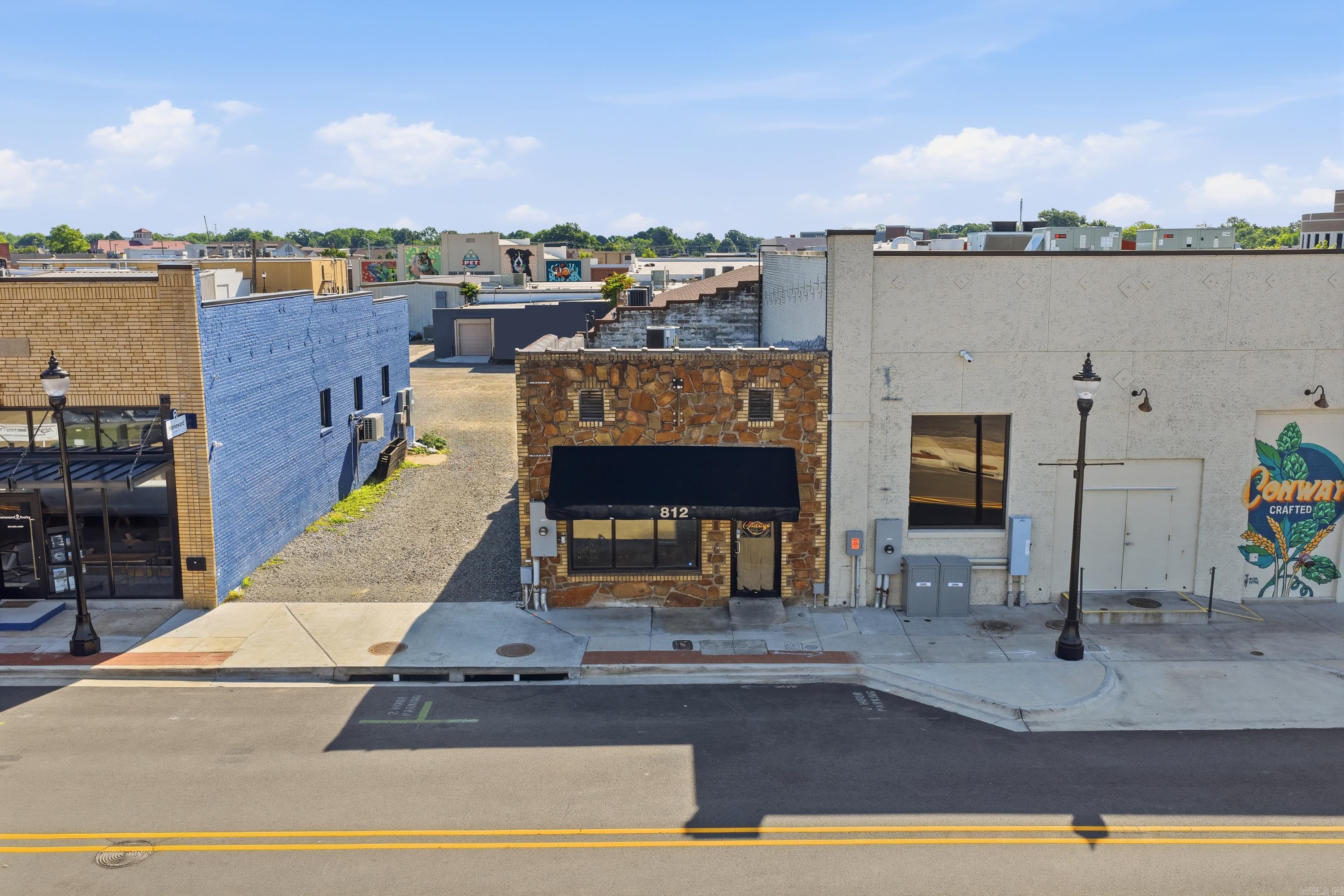 812 Chestnut Street Property Photo 2