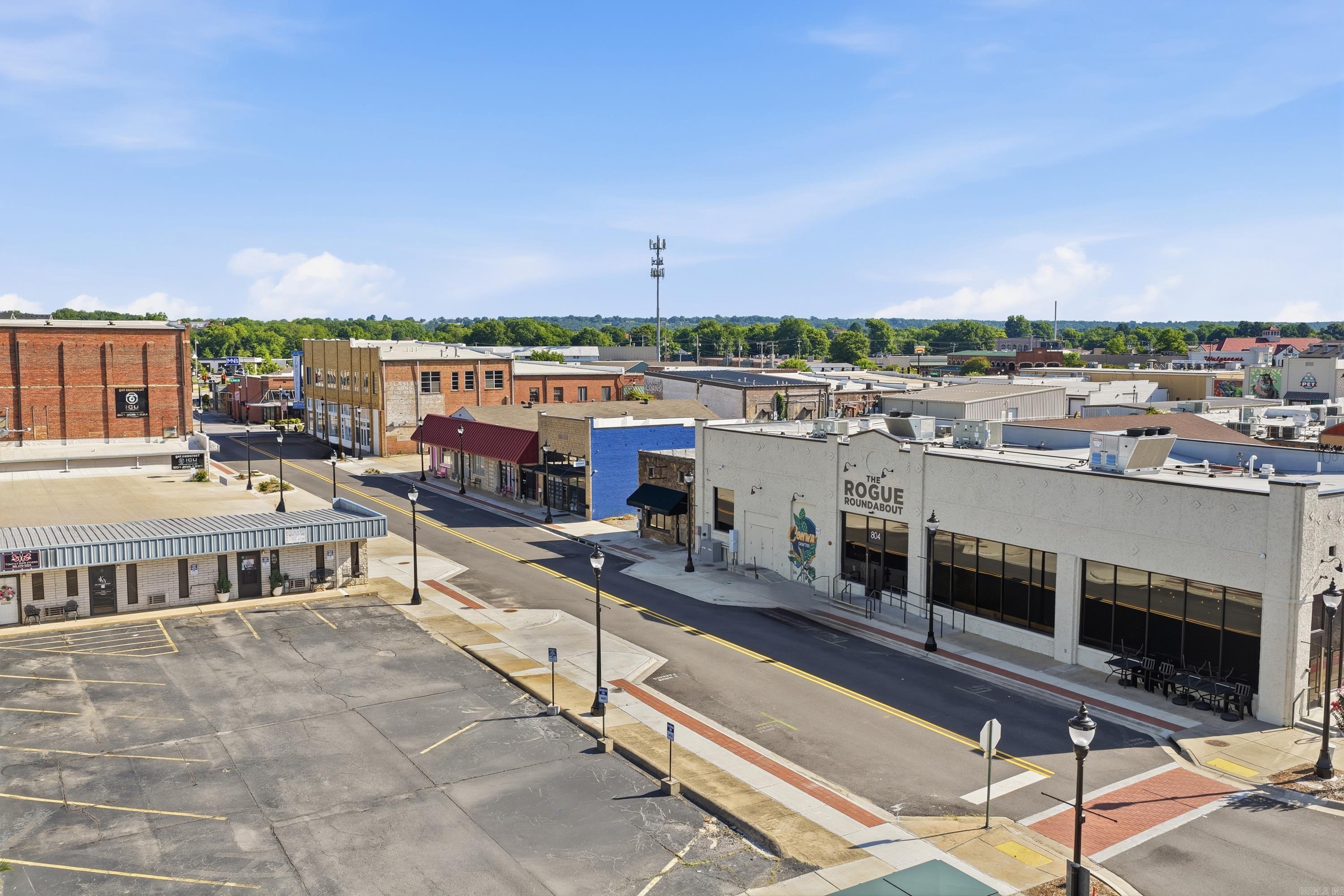 812 Chestnut Street Property Photo 4