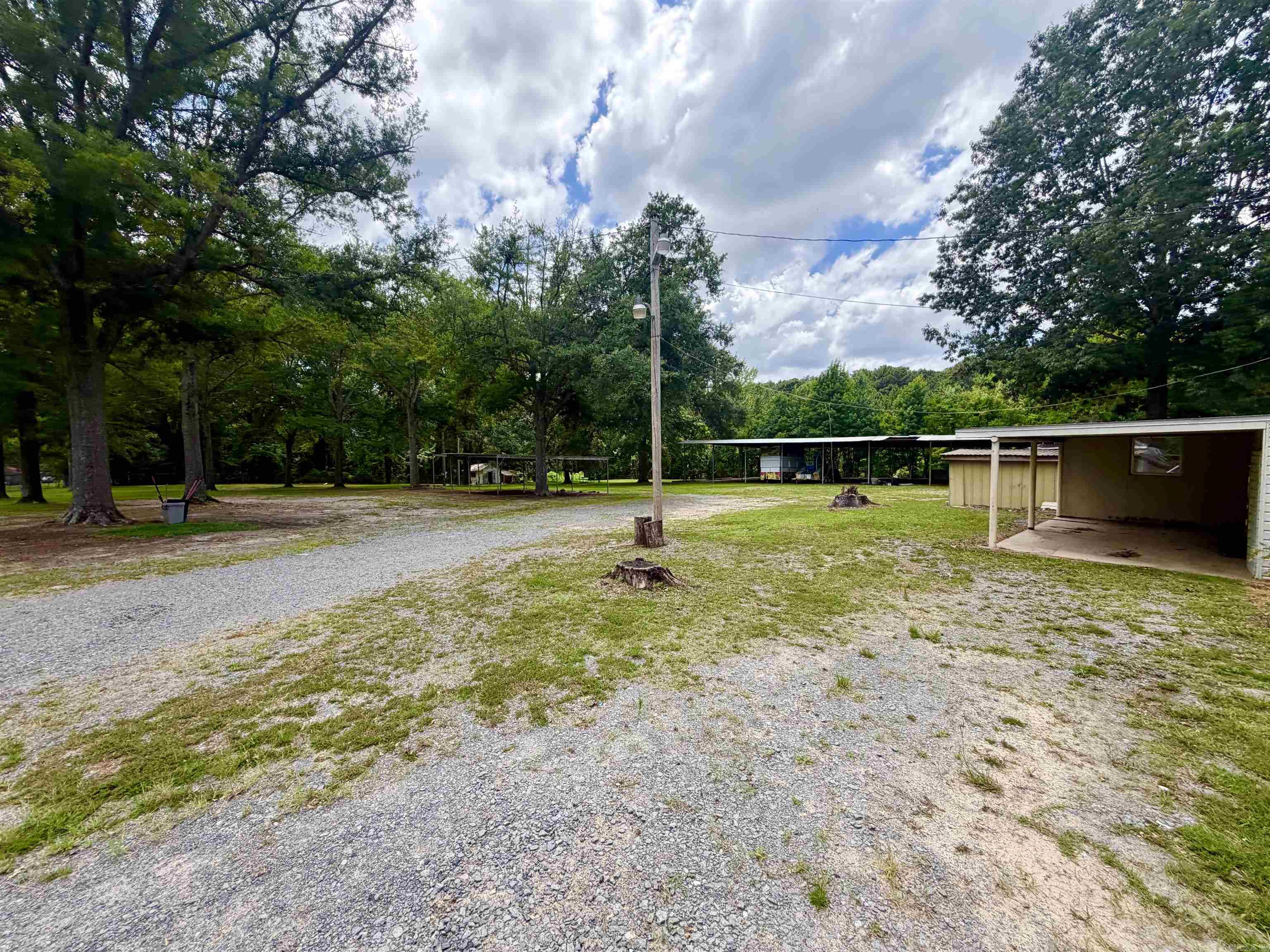 316 N Ripley Rd Property Photo 4