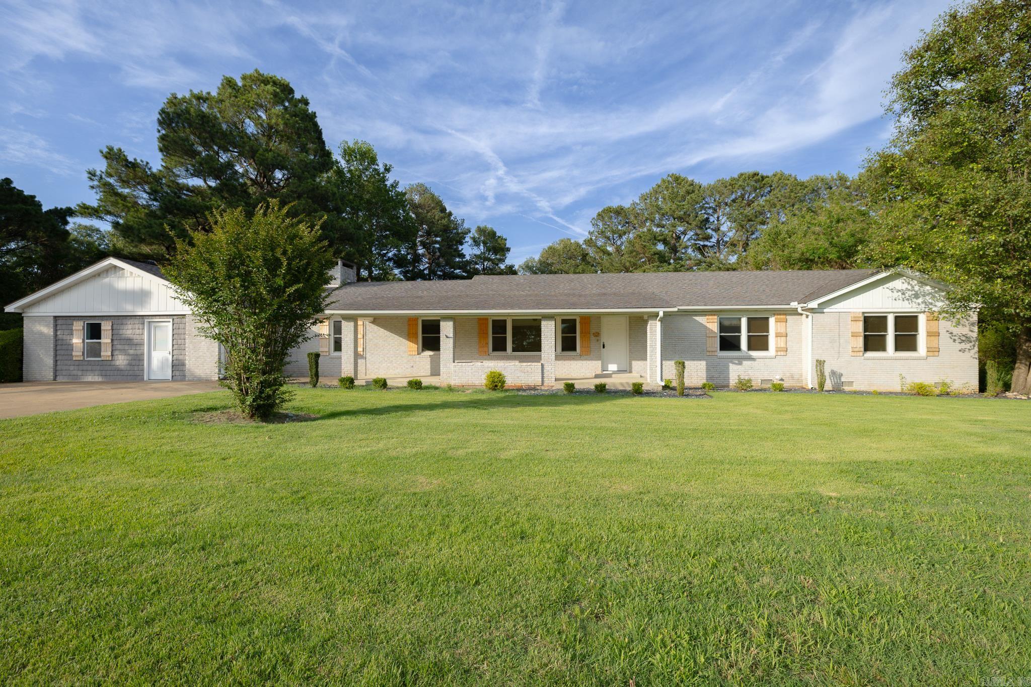 1287 W North Street Property Photo 1