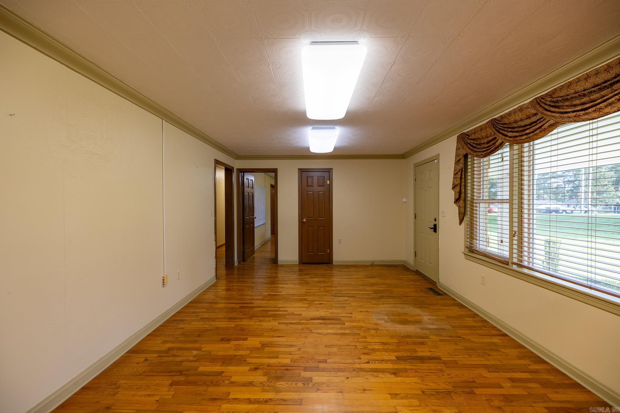 1287 W North Street Property Photo 12