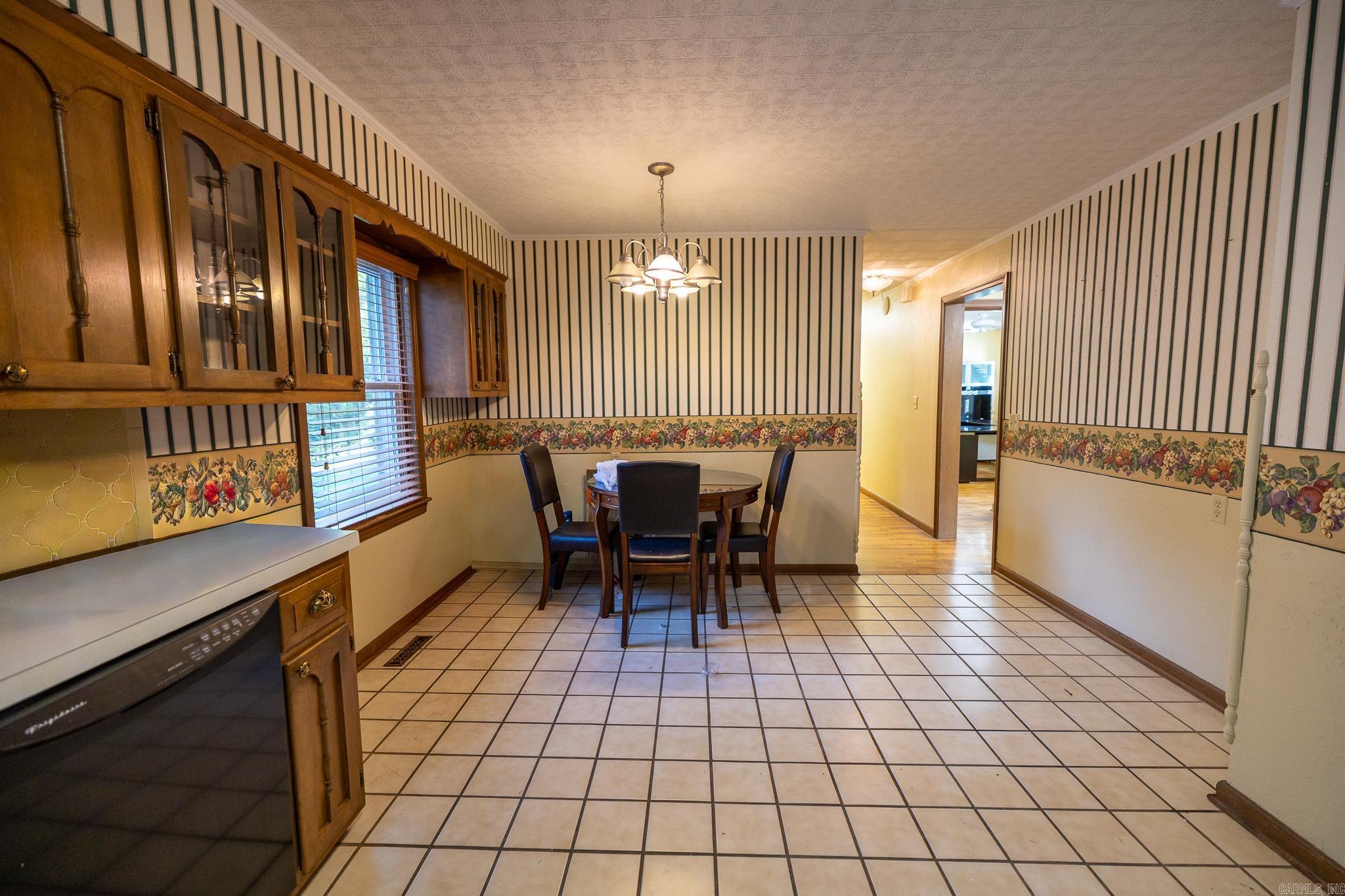 1287 W North Street Property Photo 24