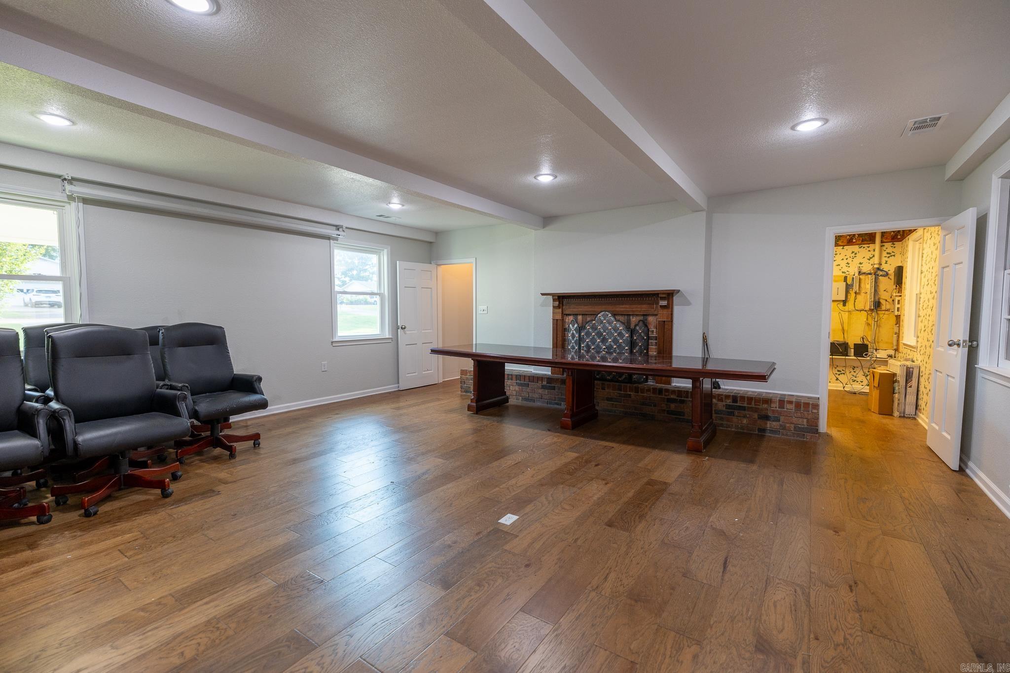1287 W North Street Property Photo 27