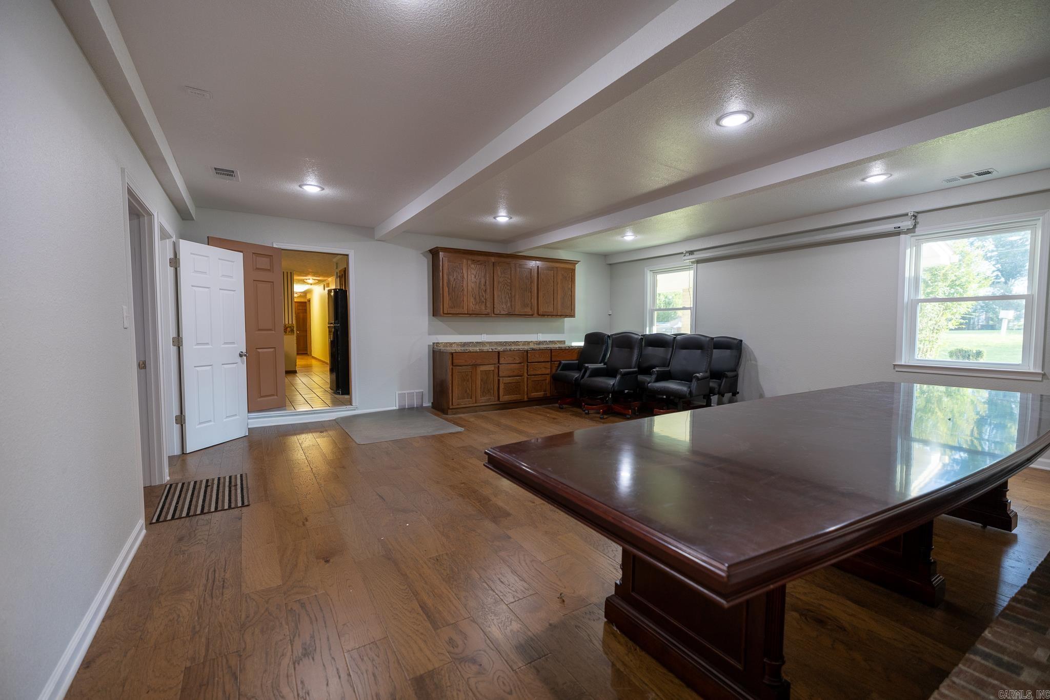 1287 W North Street Property Photo 28