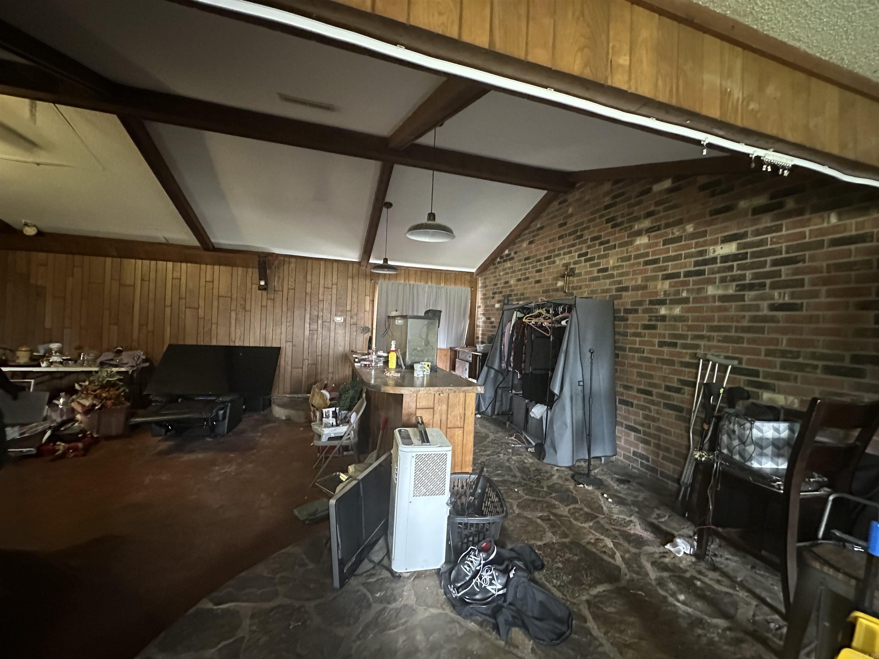 1201 E 4th Street Property Photo 11