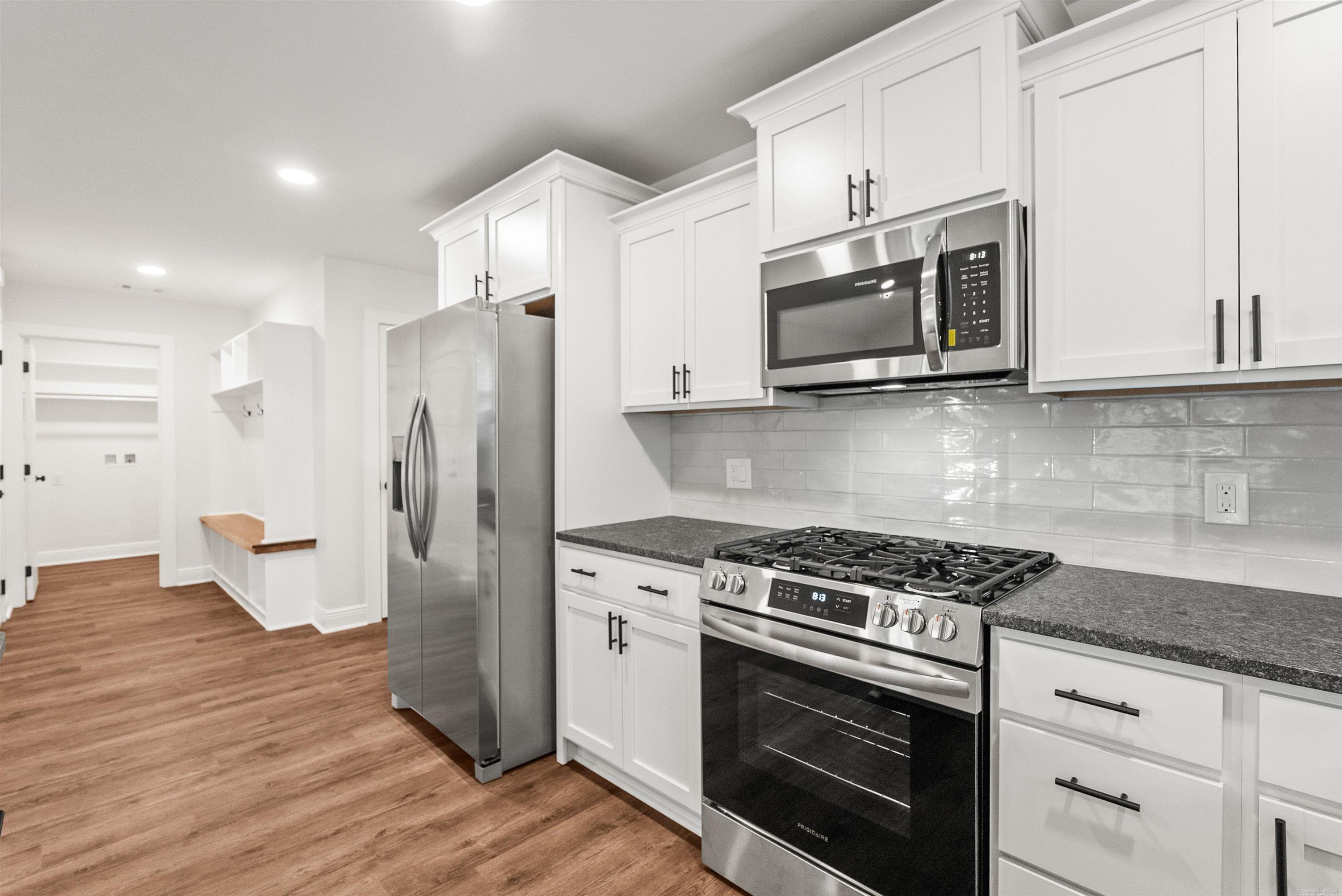 805 Pearl Property Photo 19