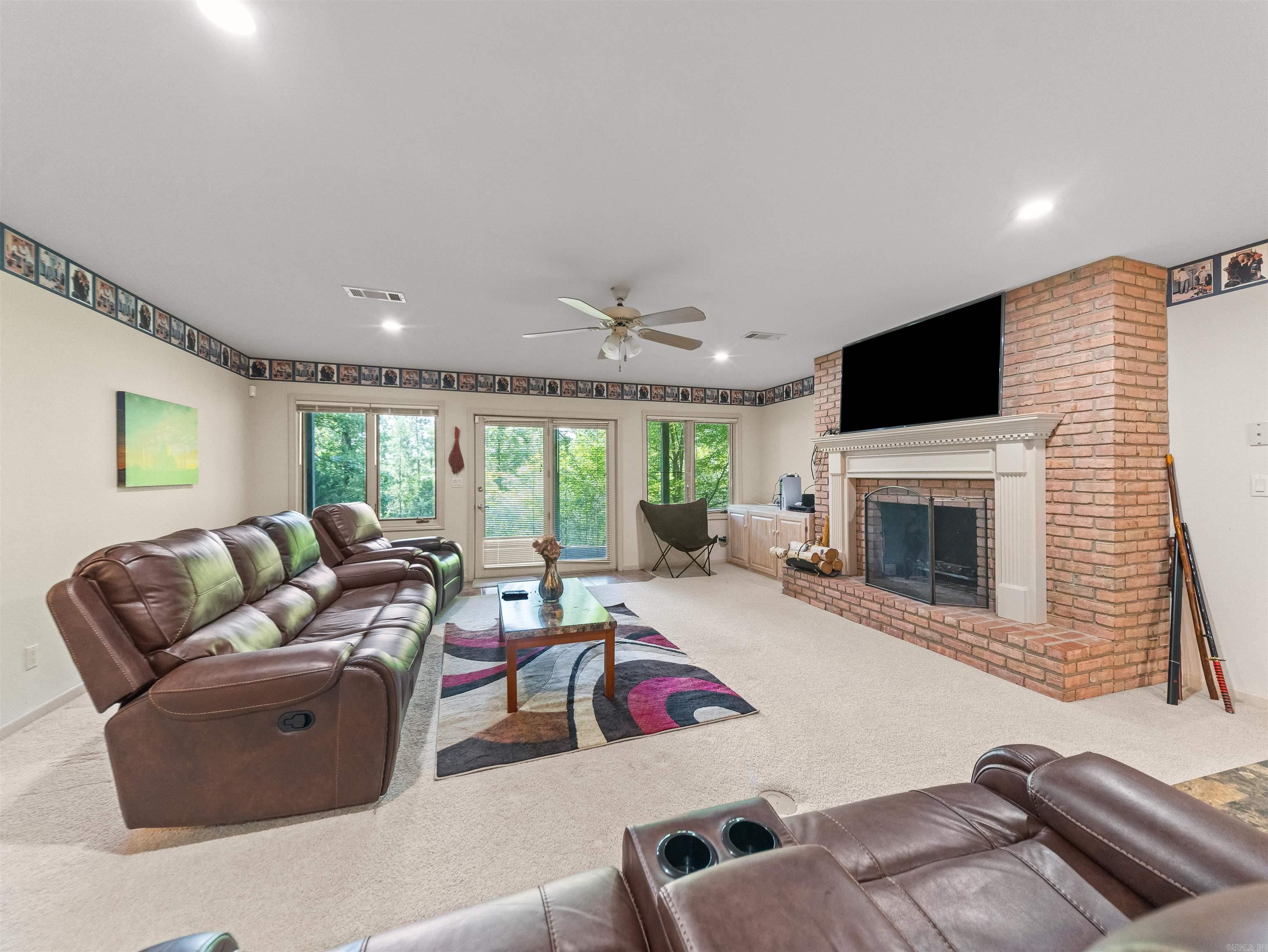 15 Lago Drive Property Photo 41