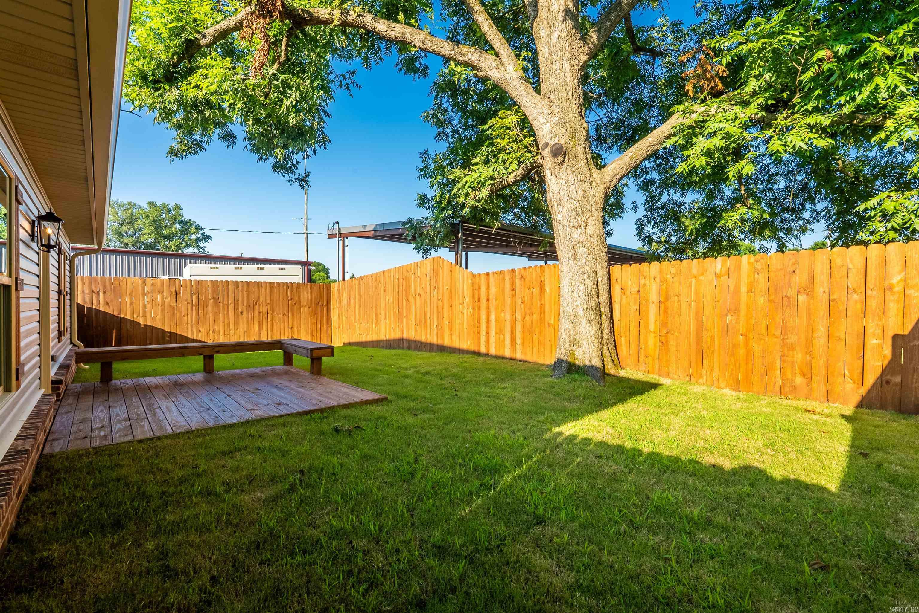 809 Pearl Property Photo 13