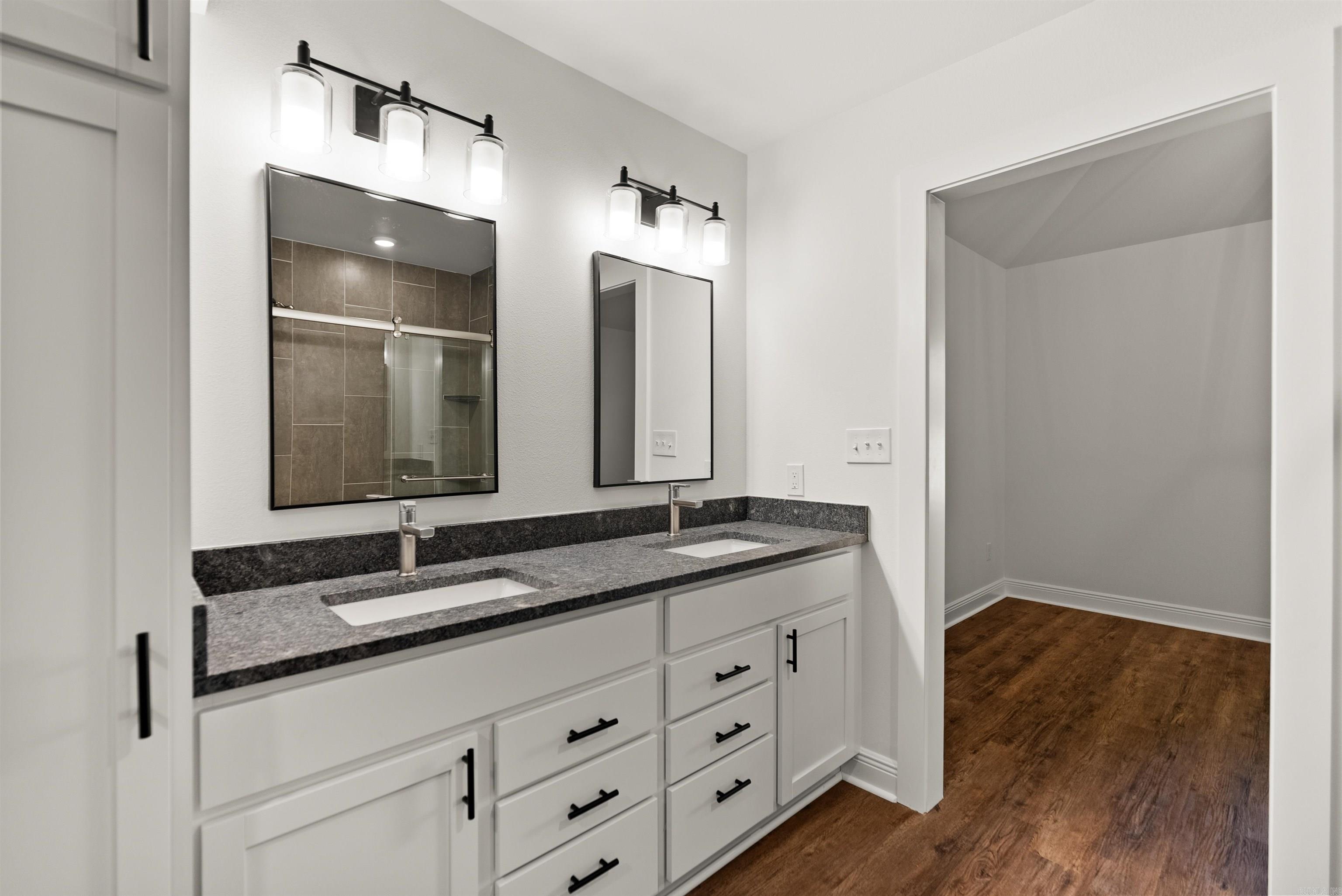 809 Pearl Property Photo 31