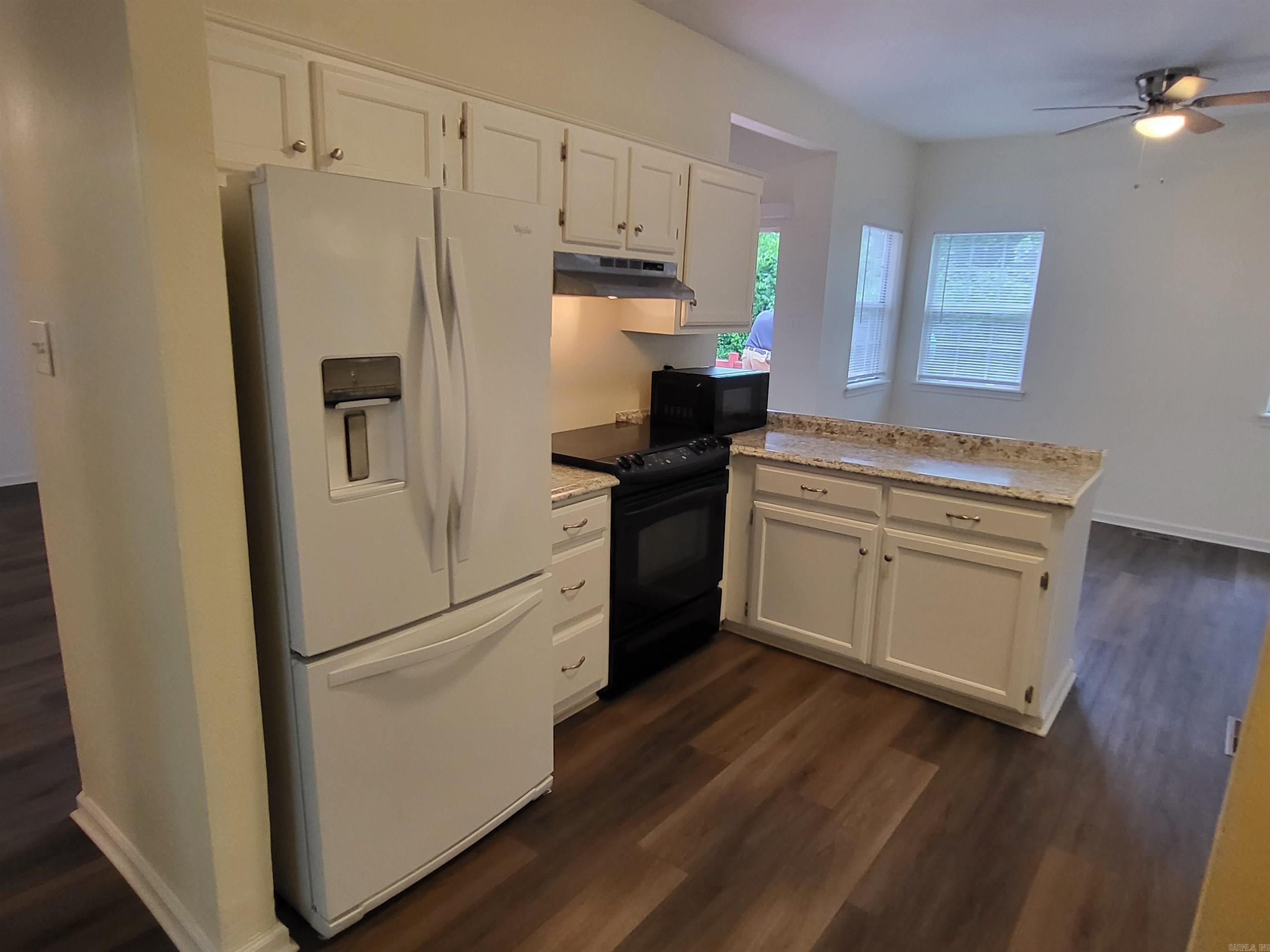 5609 Kari Hill Place Property Photo 10