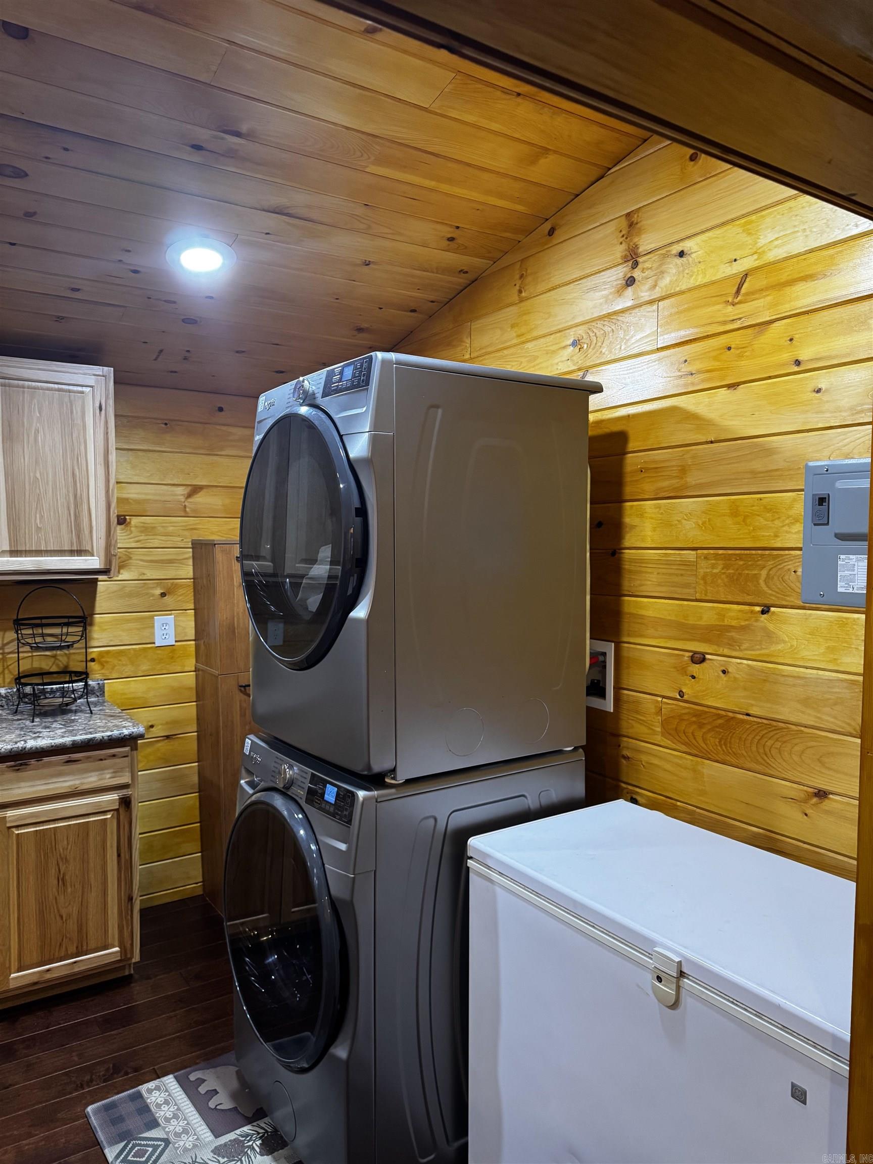 653 Blair Road Property Photo 14
