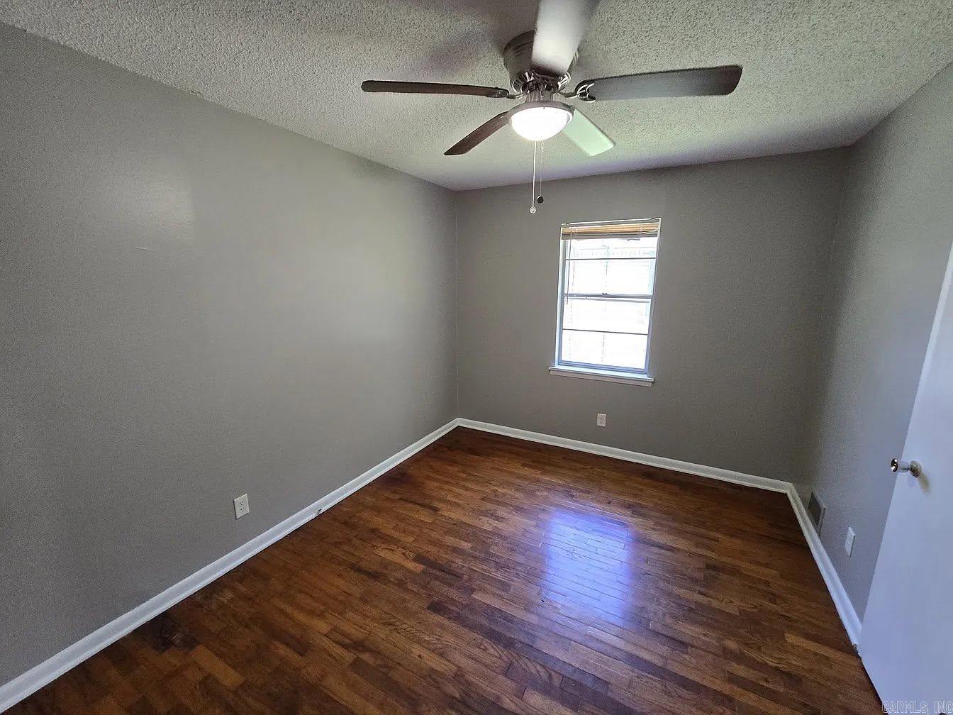 3608 Willow Street Property Photo 7