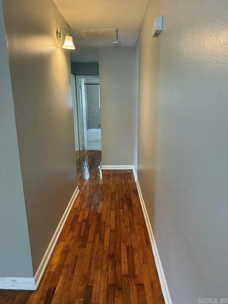 3608 Willow Street Property Photo 8