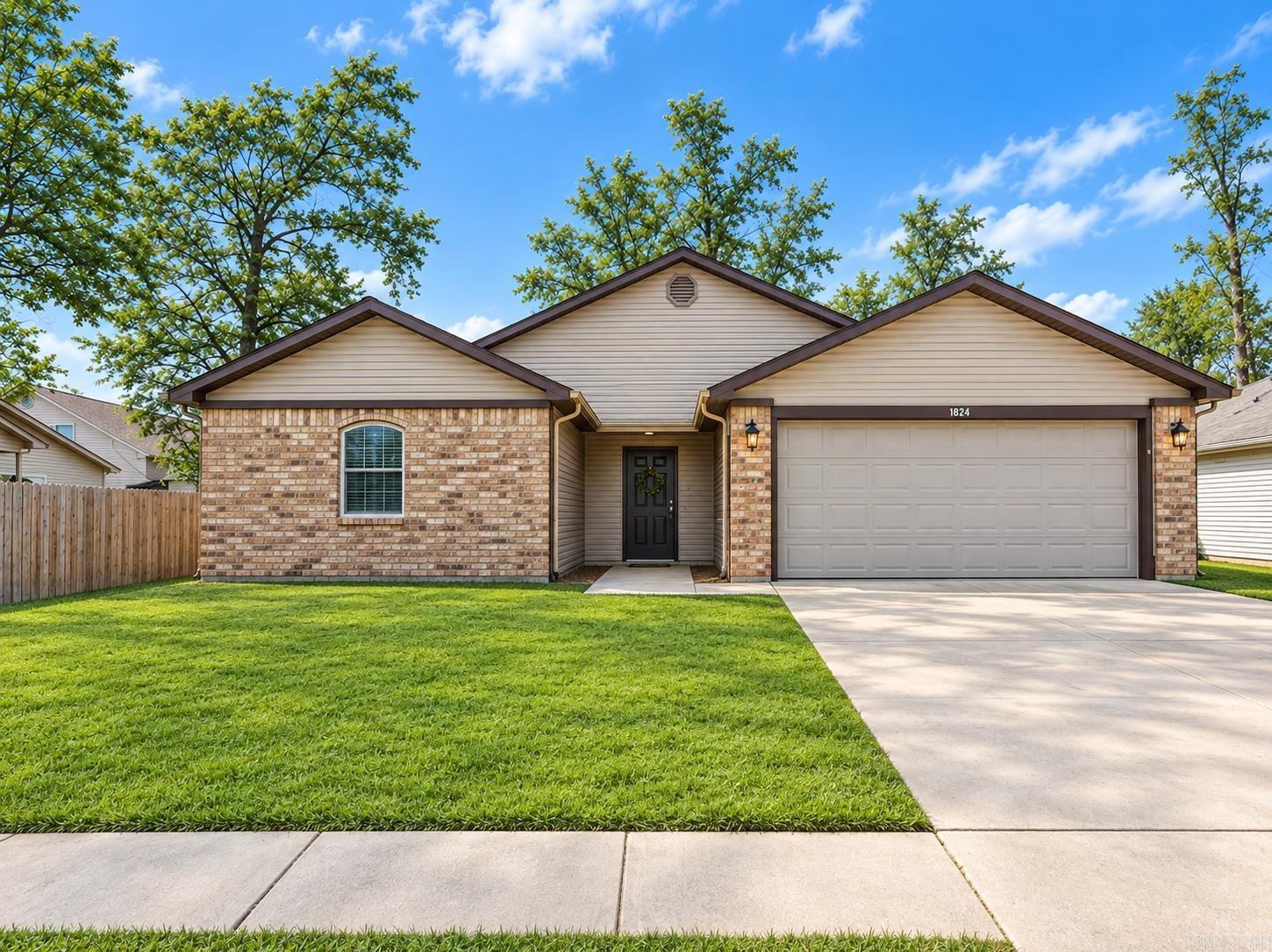 1173 Tulip Street Property Photo 1