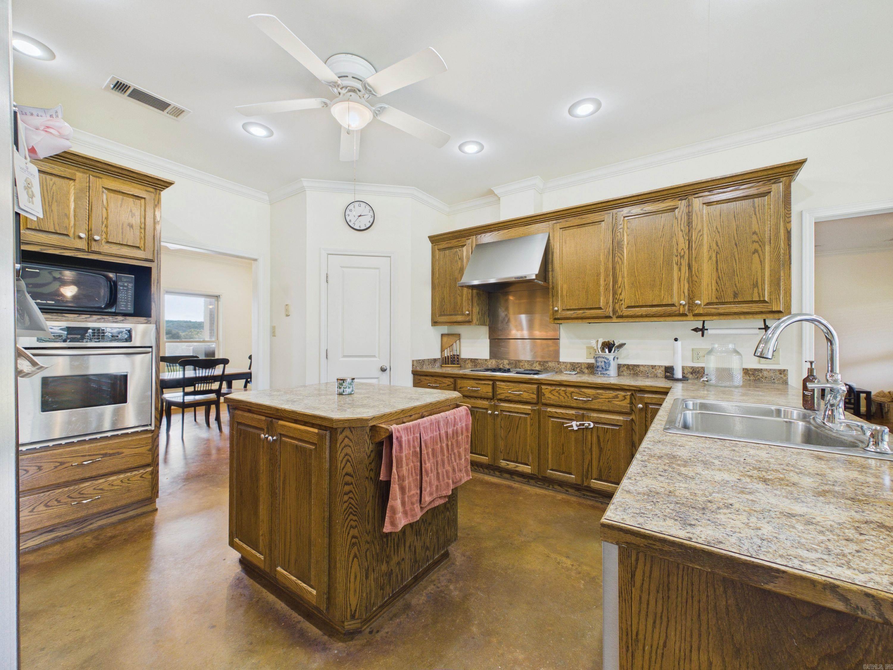 1759 Jackson 304 Property Photo 41