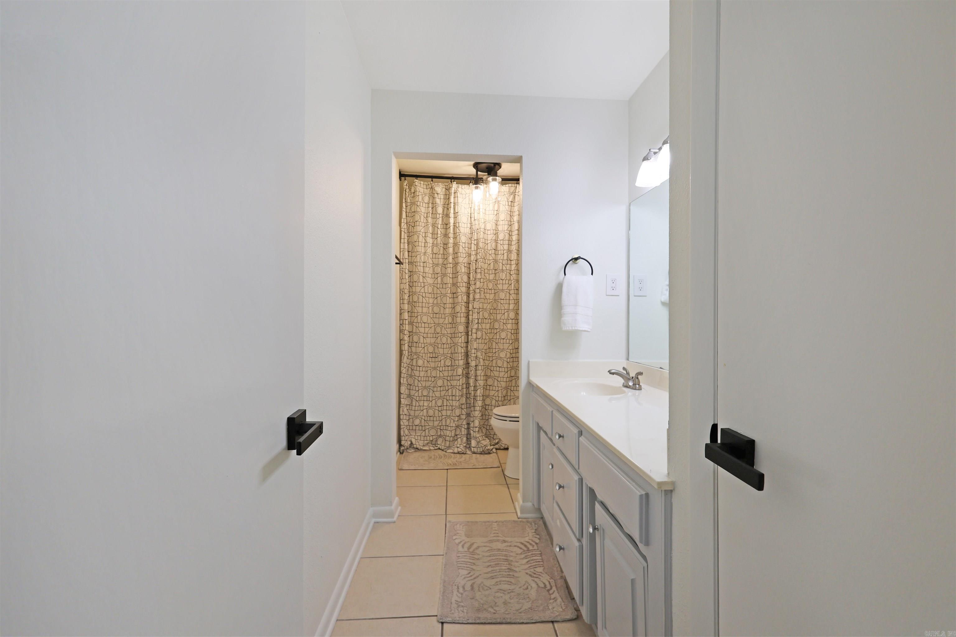 111 Glenridge Court Property Photo 29