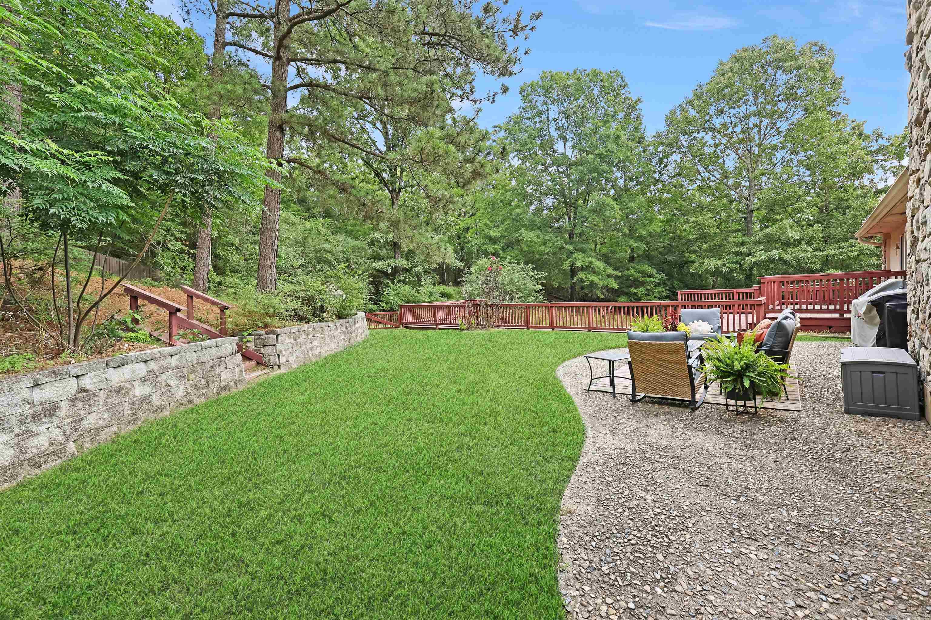 111 Glenridge Court Property Photo 33