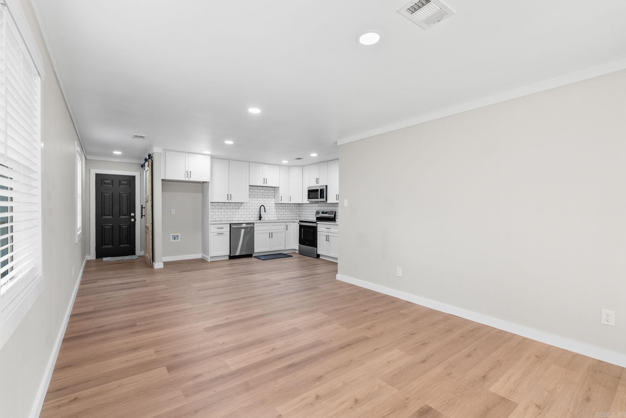 1205 Twin Lakes Drive Property Photo 17