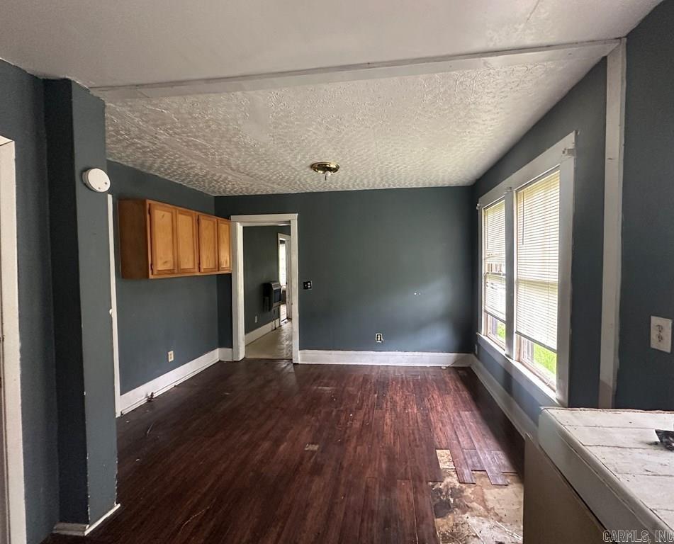 101 Early Property Photo 11