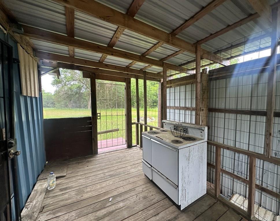 101 Early Property Photo 15