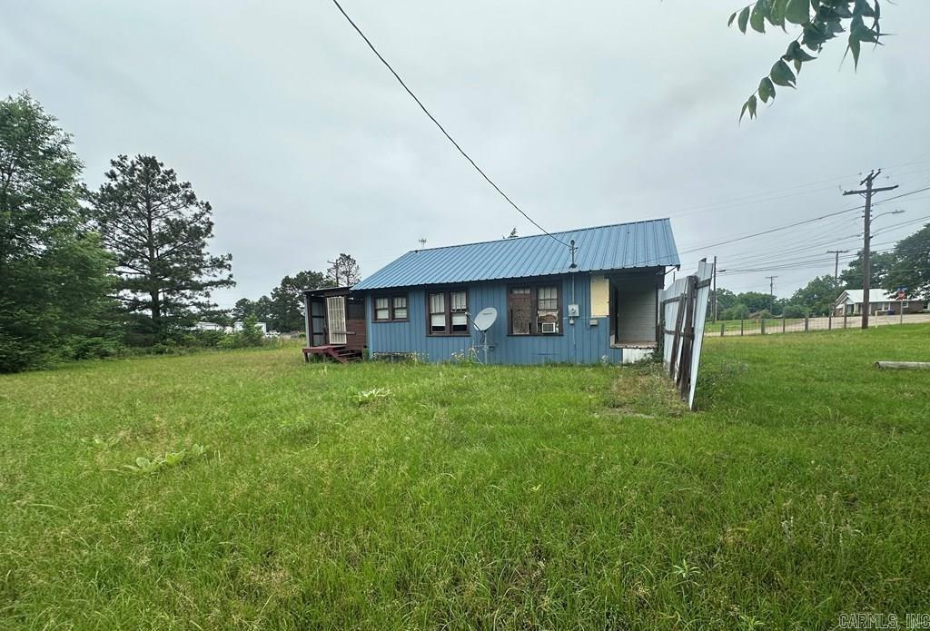 101 Early Property Photo 16