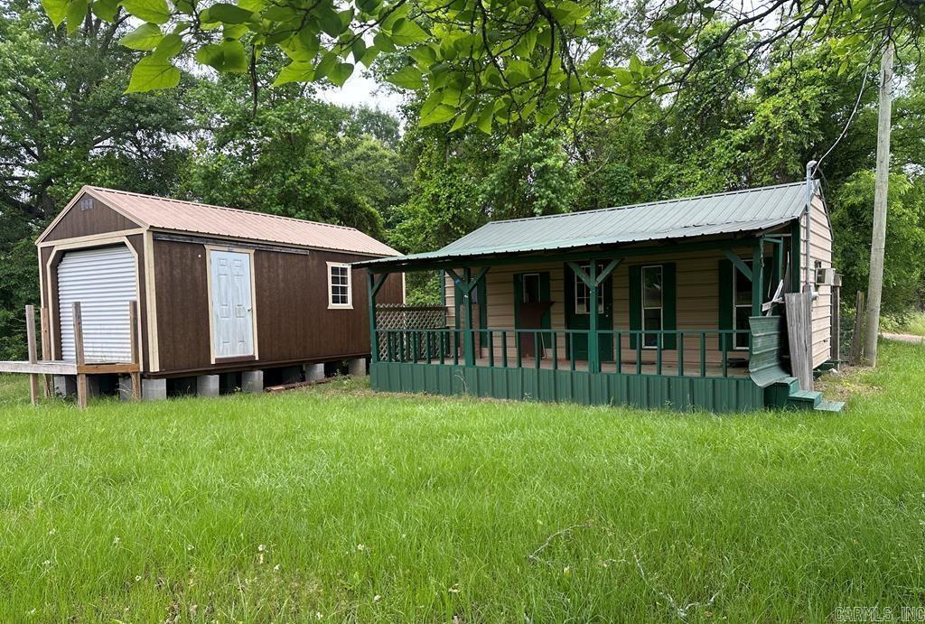 103 Early Property Photo 3