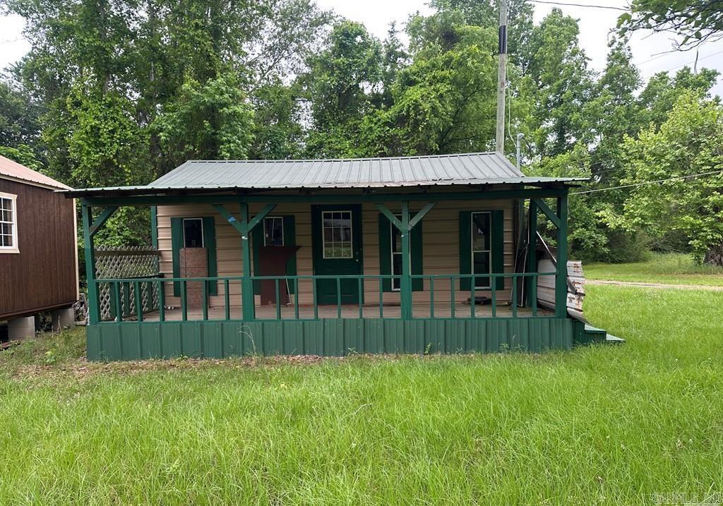 103 Early Property Photo 4
