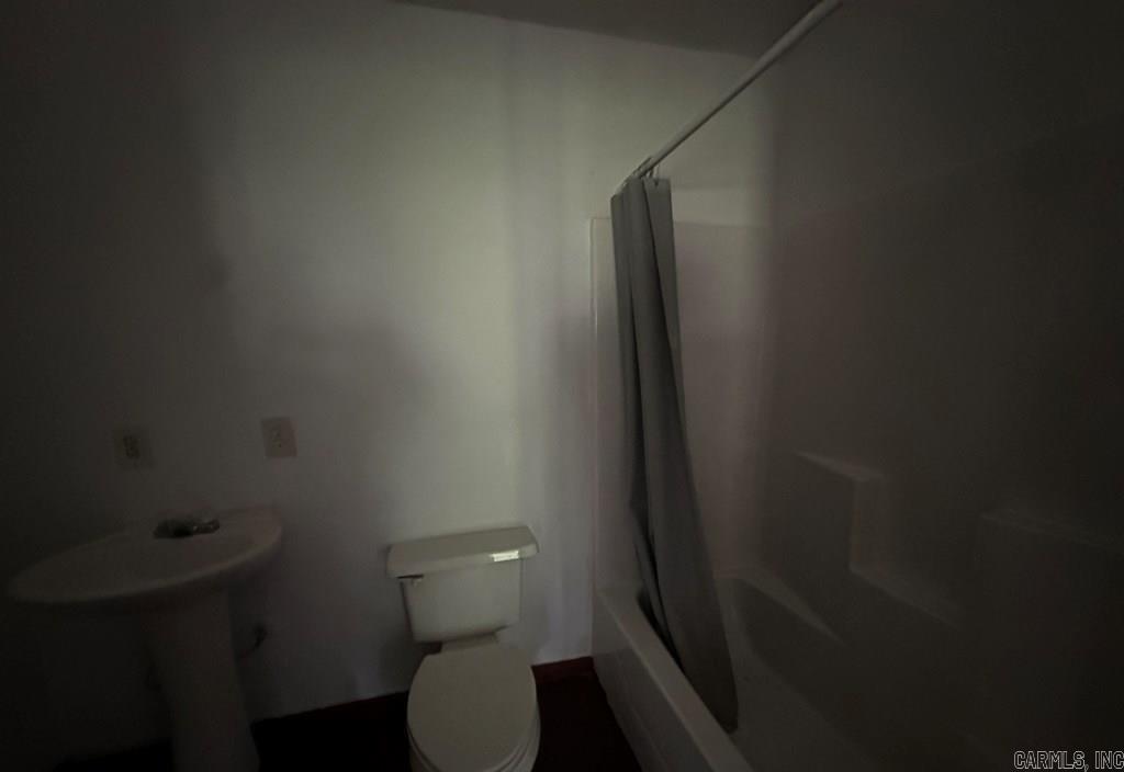 103 Early Property Photo 9
