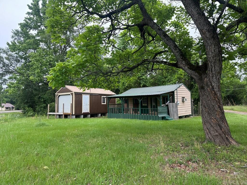 103 Early Property Photo 11