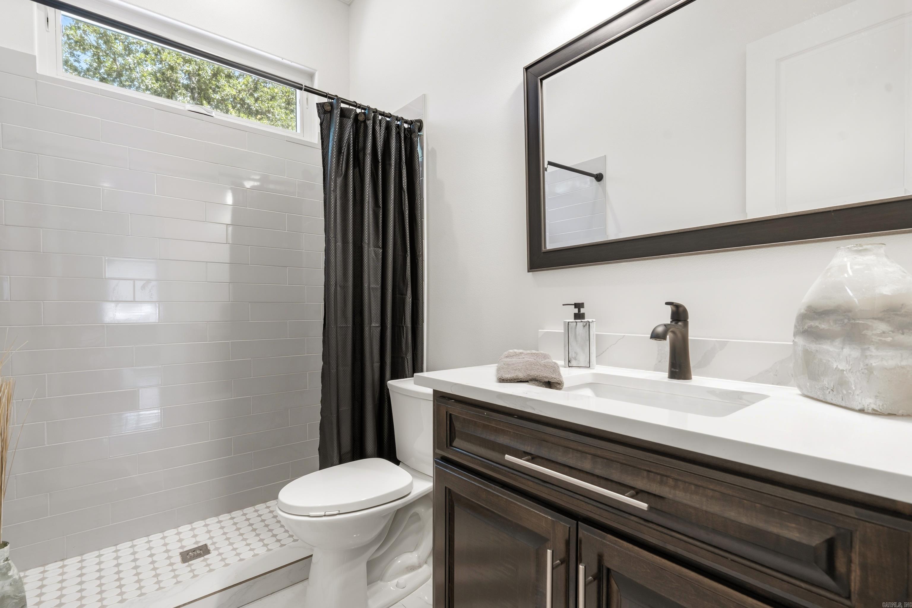 121 Lisa Place Property Photo 31