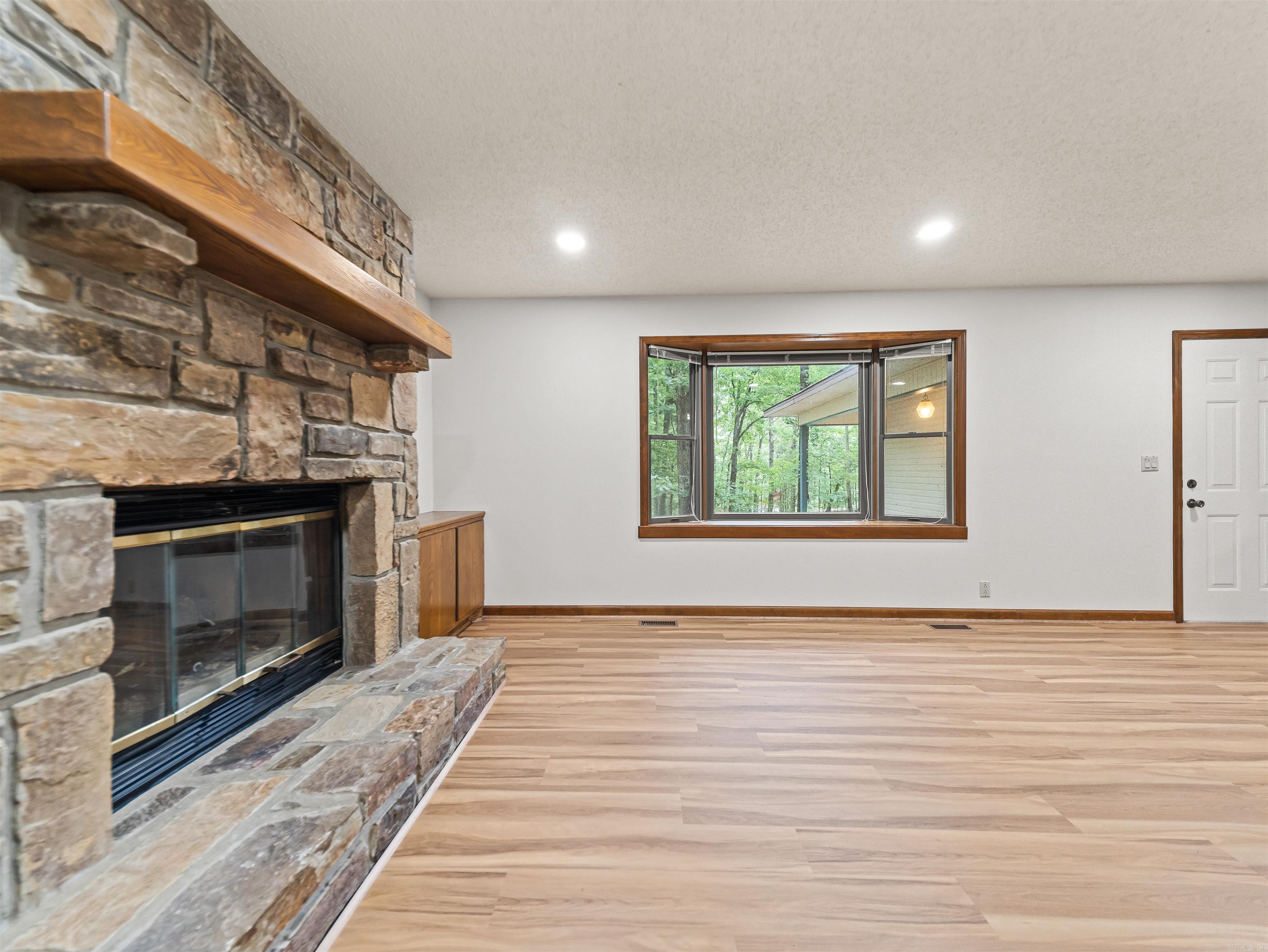 104 Aspe Lane Property Photo 8