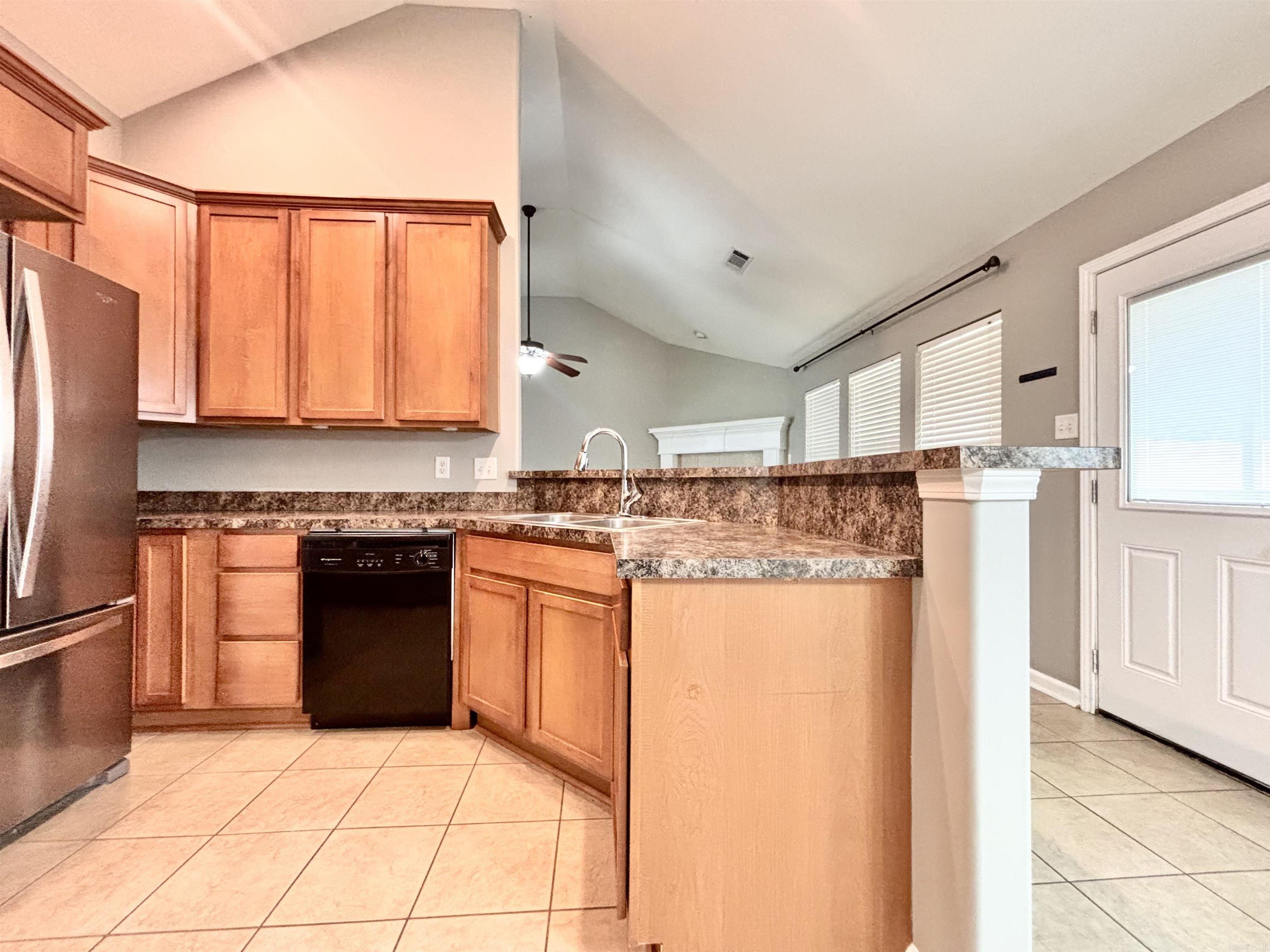 1732 White Oak Lane Property Photo 8