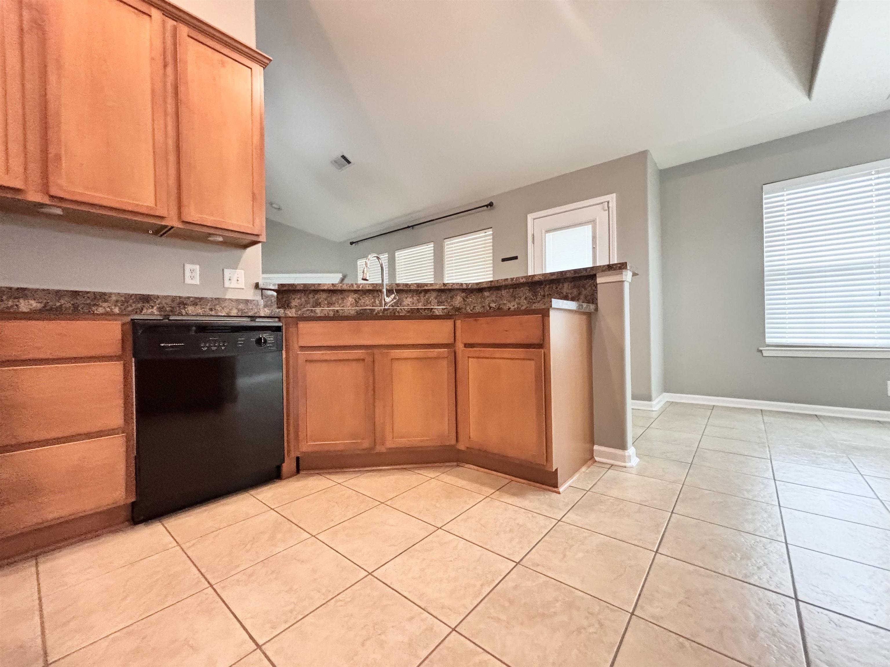 1732 White Oak Lane Property Photo 11