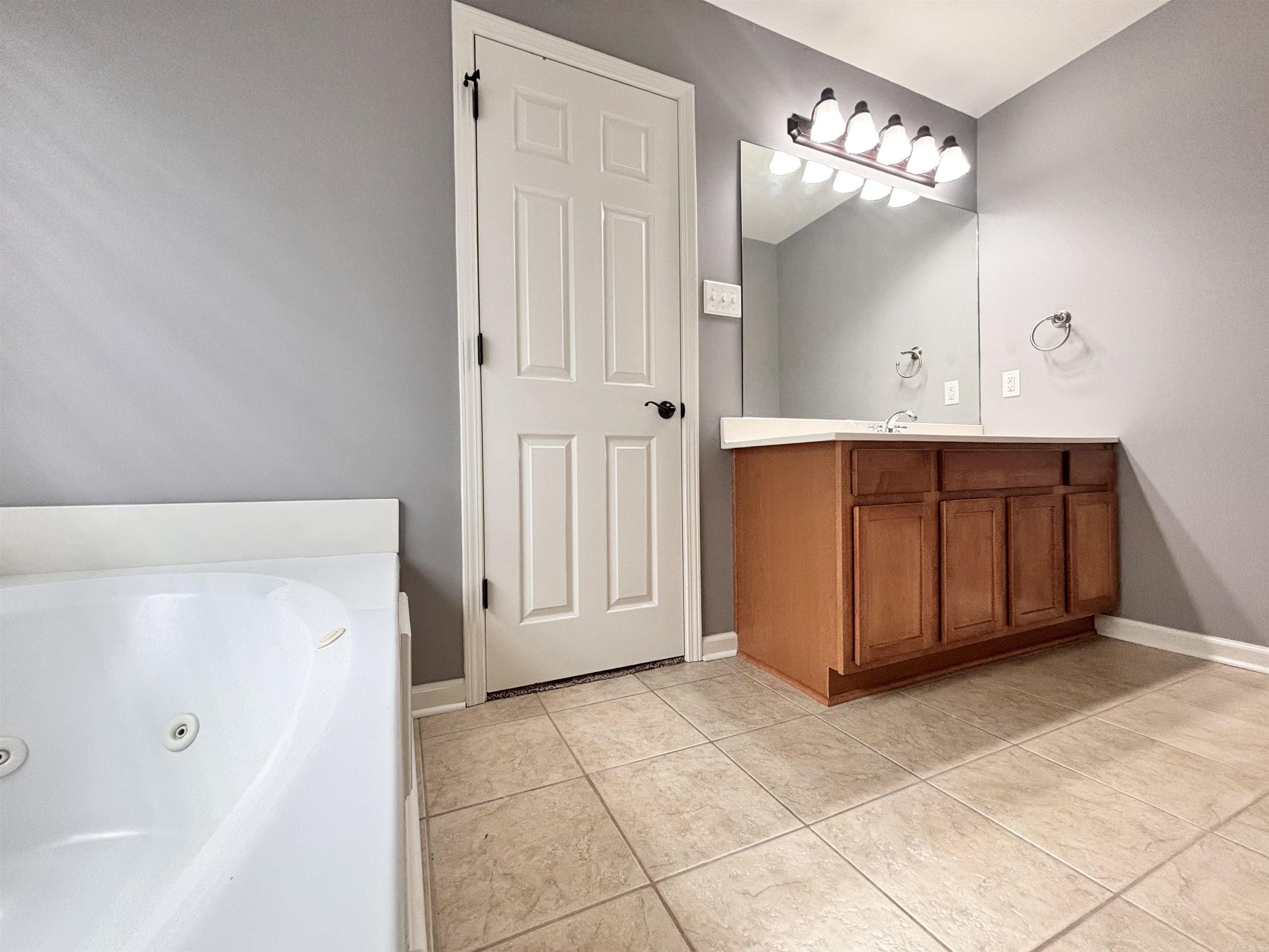 1732 White Oak Lane Property Photo 18