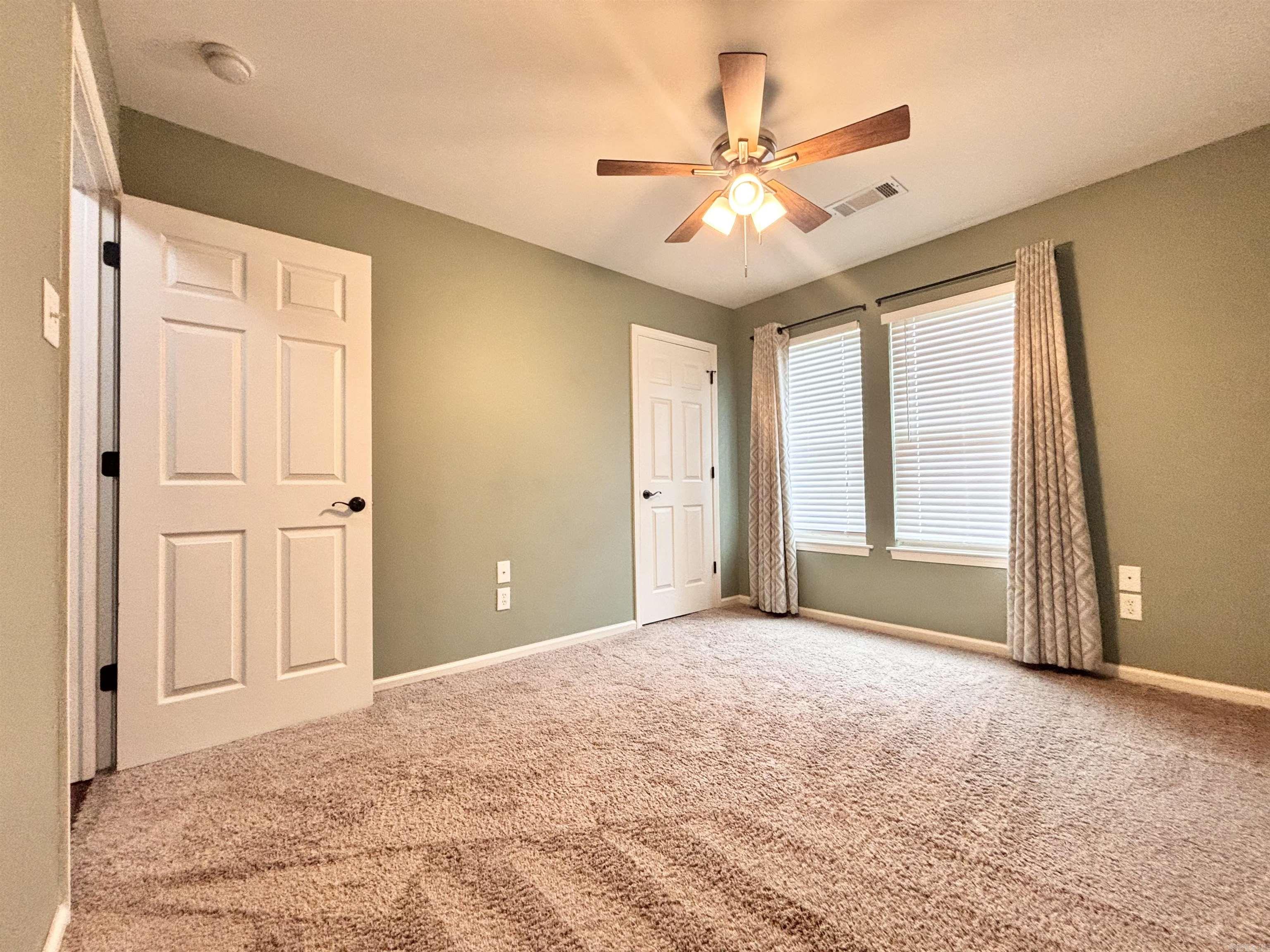 1732 White Oak Lane Property Photo 24