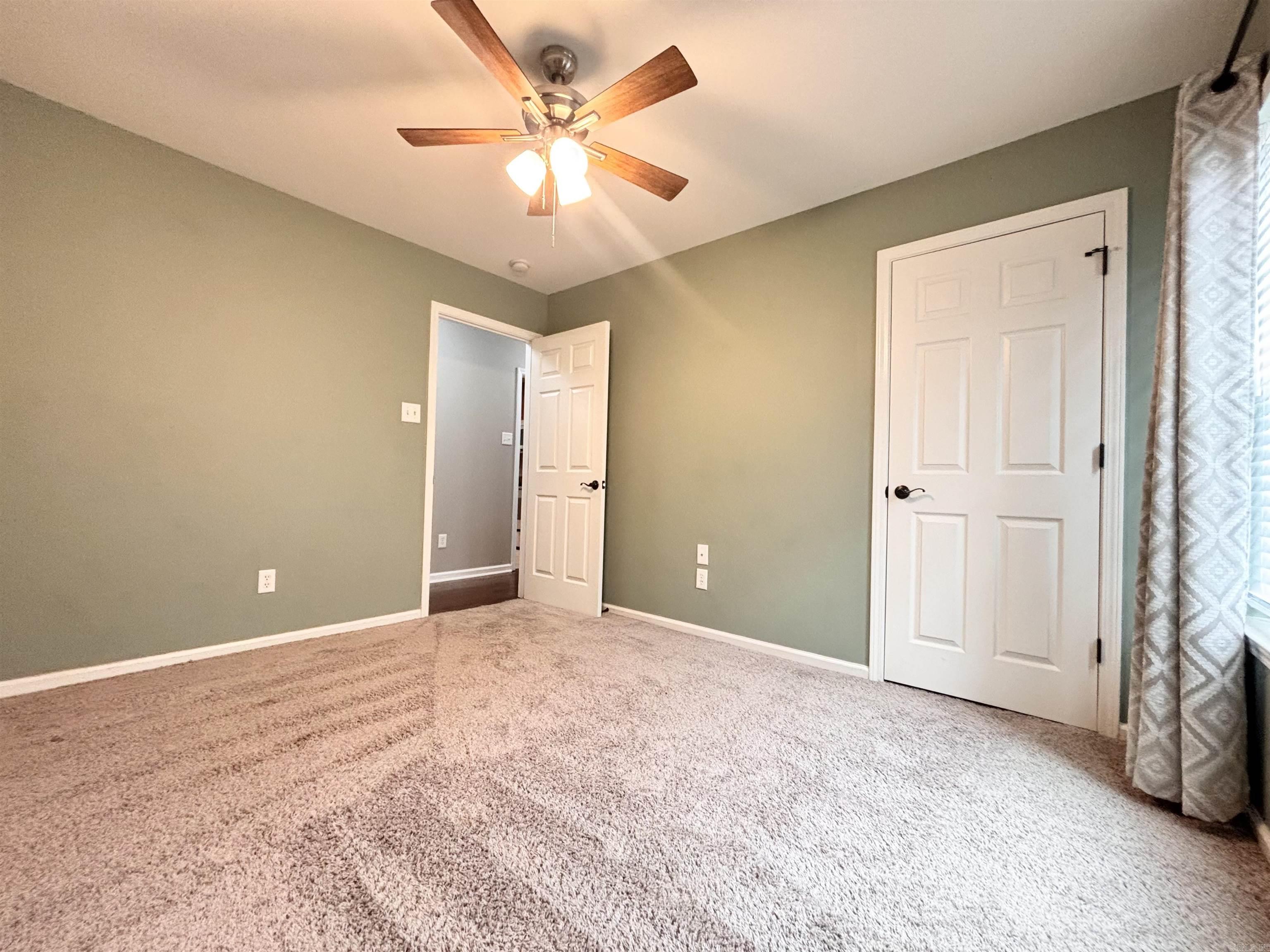 1732 White Oak Lane Property Photo 25