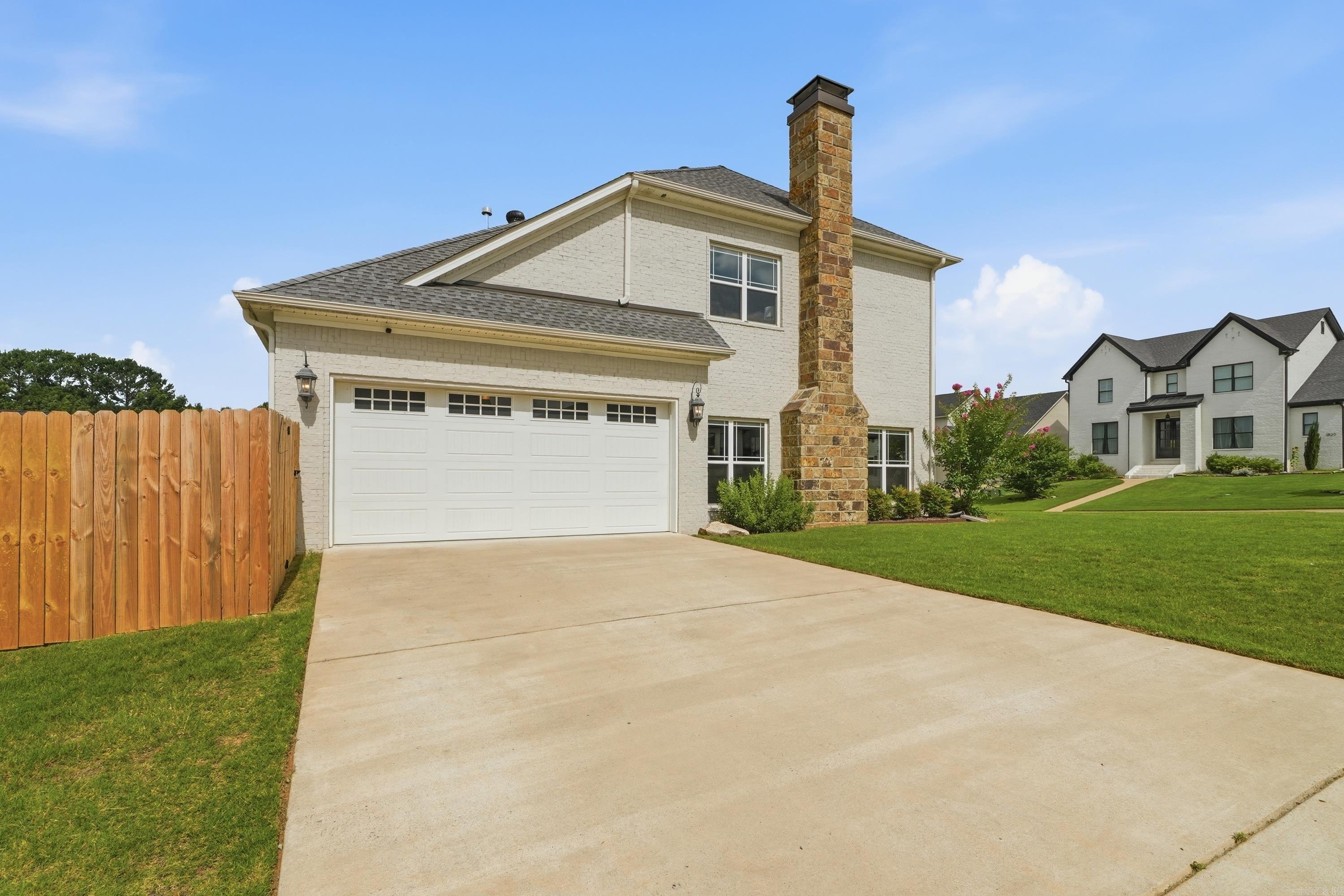 3825 Carolina Drive Property Photo 4