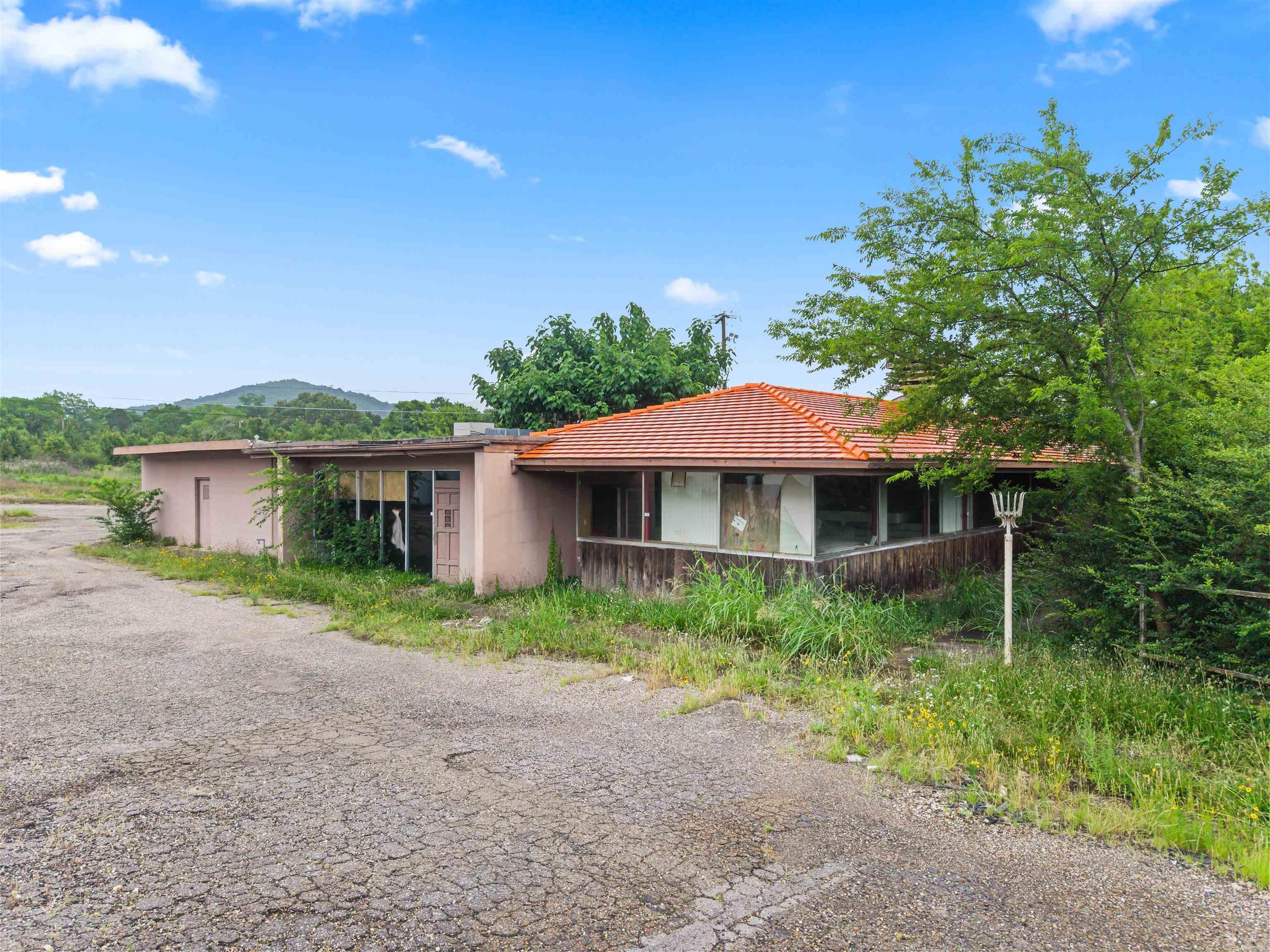 1873 E Grand Property Photo 9