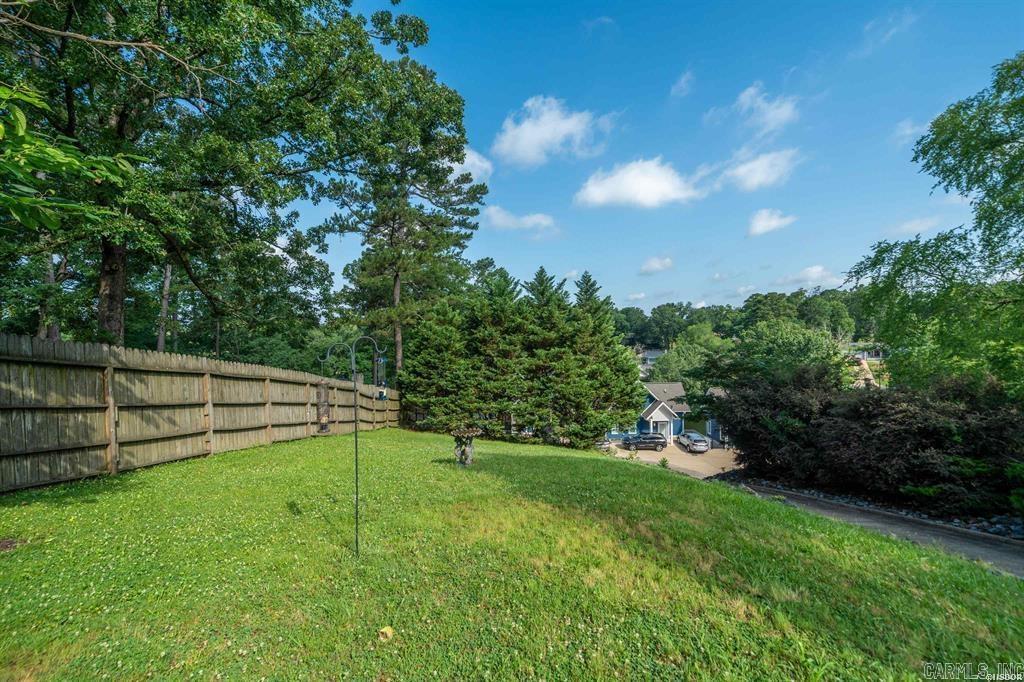 529 Burchwood Bay Property Photo 15