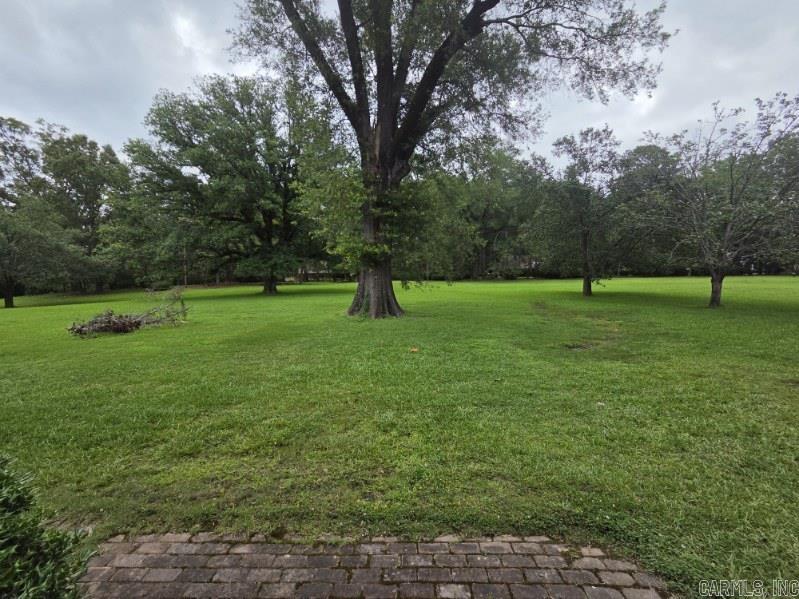 1 Elmwood Circle Property Photo 9