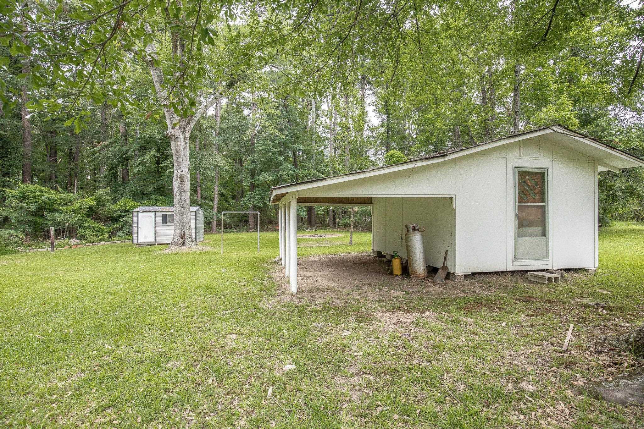 6810 Wingard Road Property Photo 11