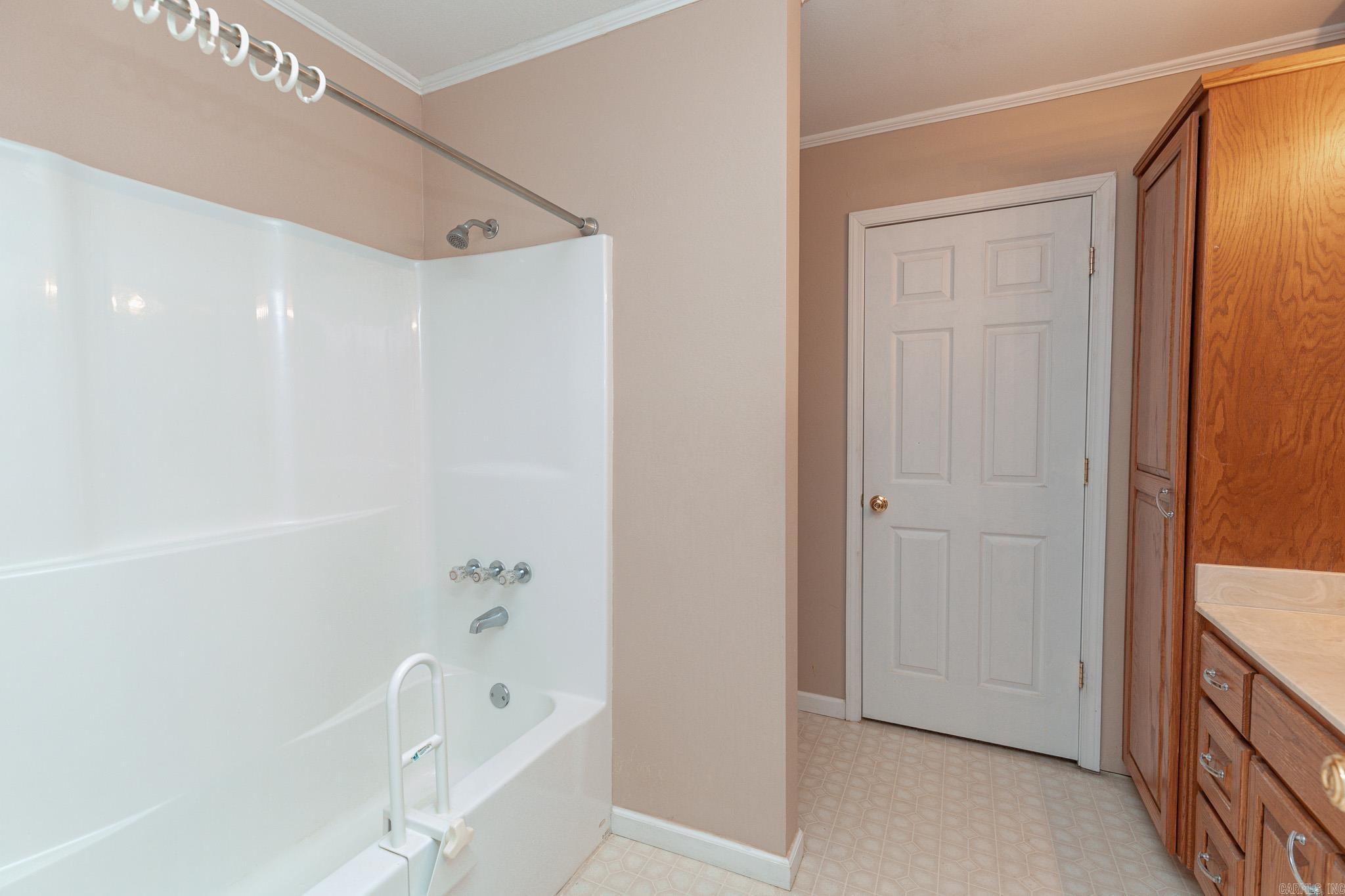 6810 Wingard Road Property Photo 18